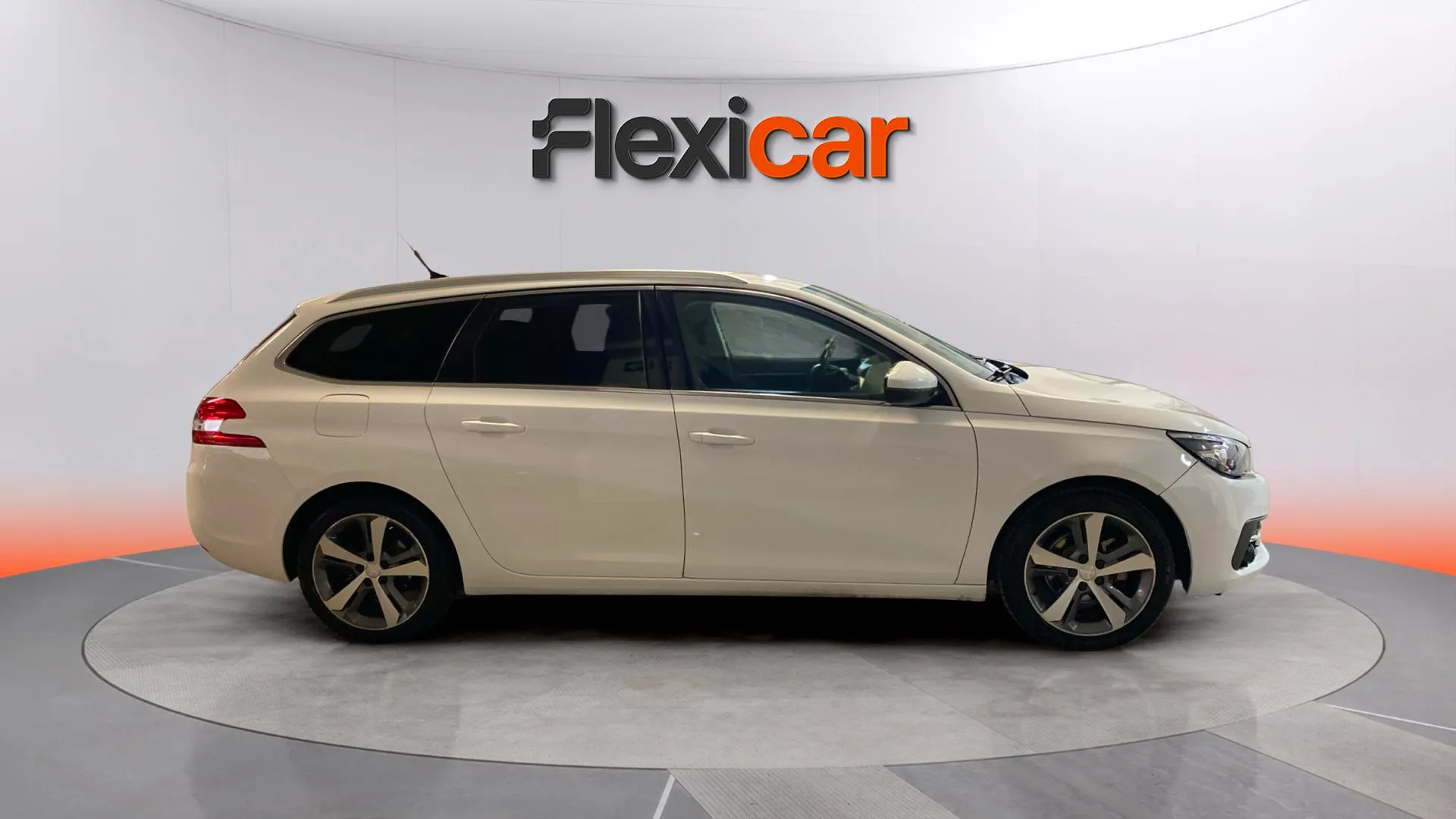 Peugeot 308 SW Allure Pack PureTech 130 - foto 3