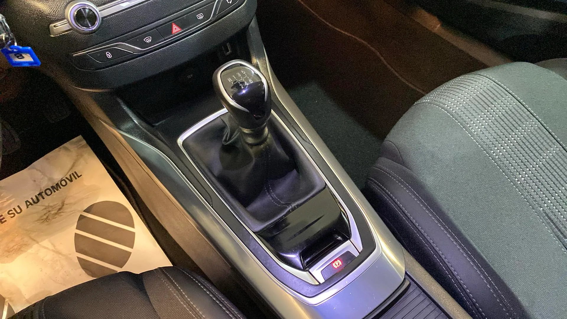 Peugeot 308 SW Allure Pack PureTech 130 - foto 23