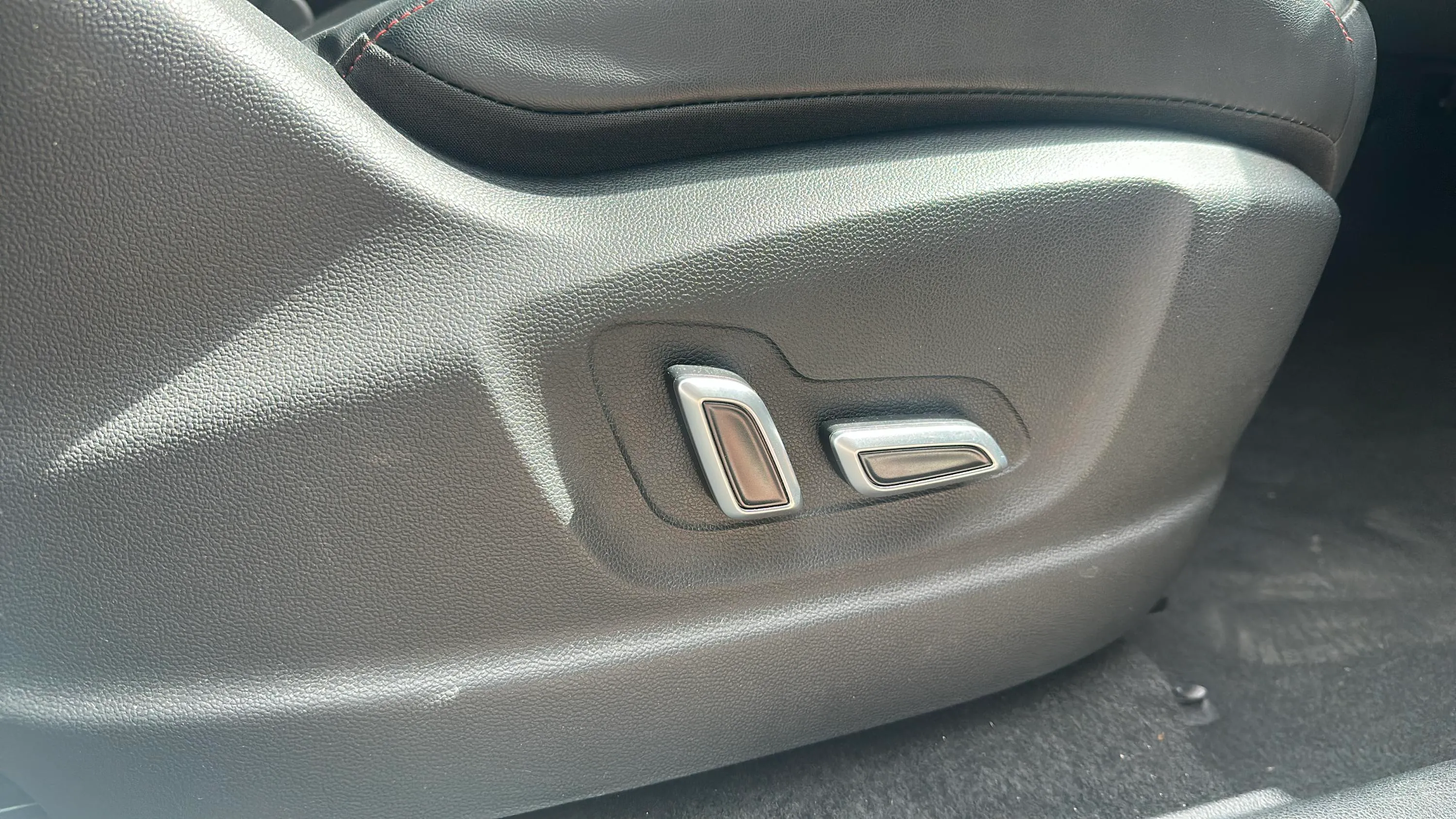 MG HS 1.5 Turbo GDI Luxury DCT - foto 18