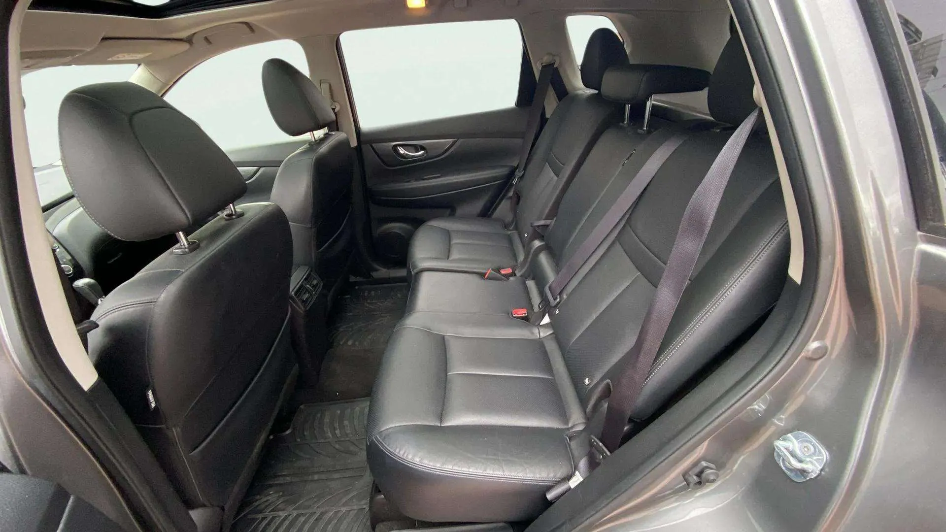 Nissan X-Trail 2.0 dCi Xtronic Tekna - foto 19