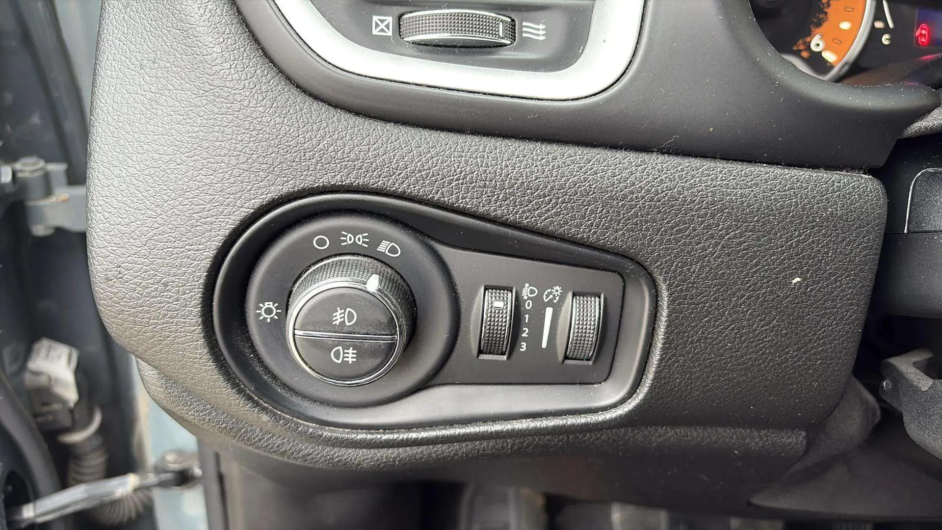 Jeep Renegade 1.6 Mjet Longitude 4x2 E6 - foto 20