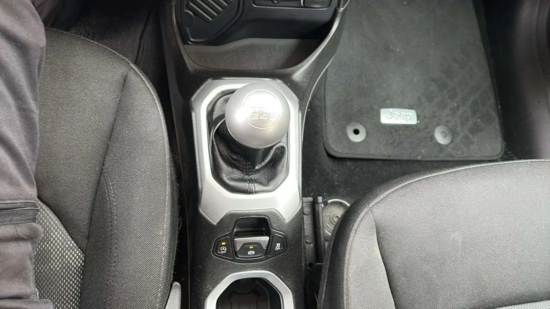 Jeep Renegade 1.6 Mjet Longitude 4x2 E6 - foto 21