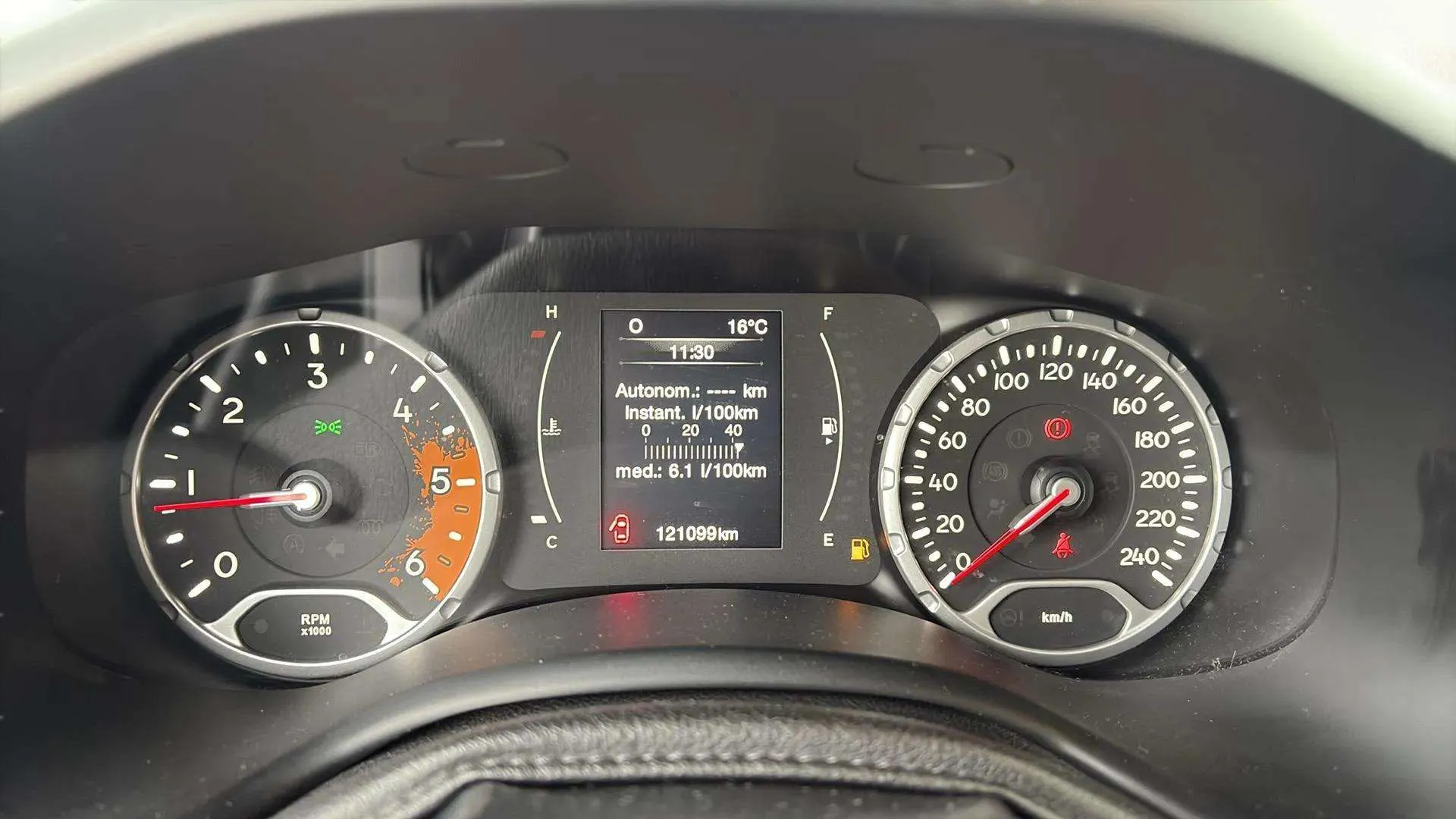 Jeep Renegade 1.6 Mjet Longitude 4x2 E6 - foto 11