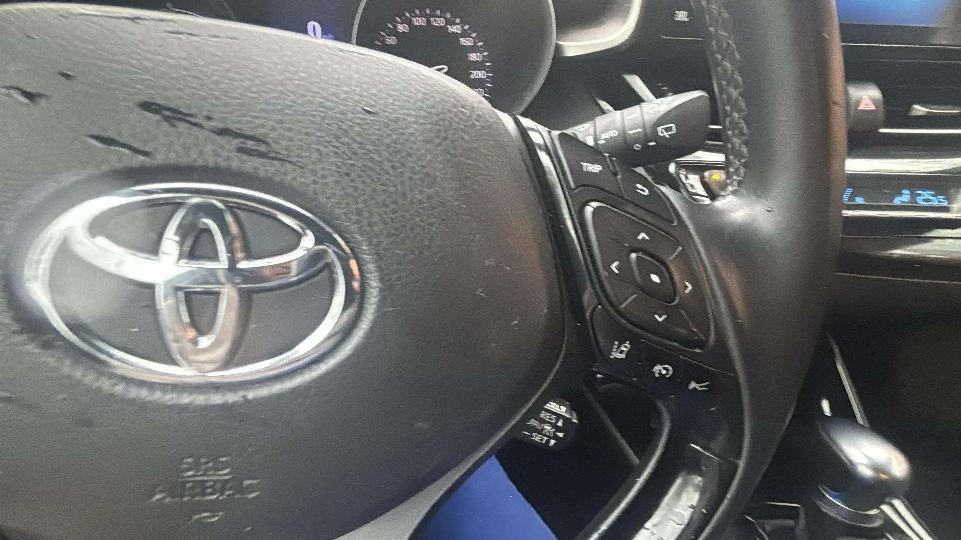 Toyota C-HR 1.8 125H Active - foto 24