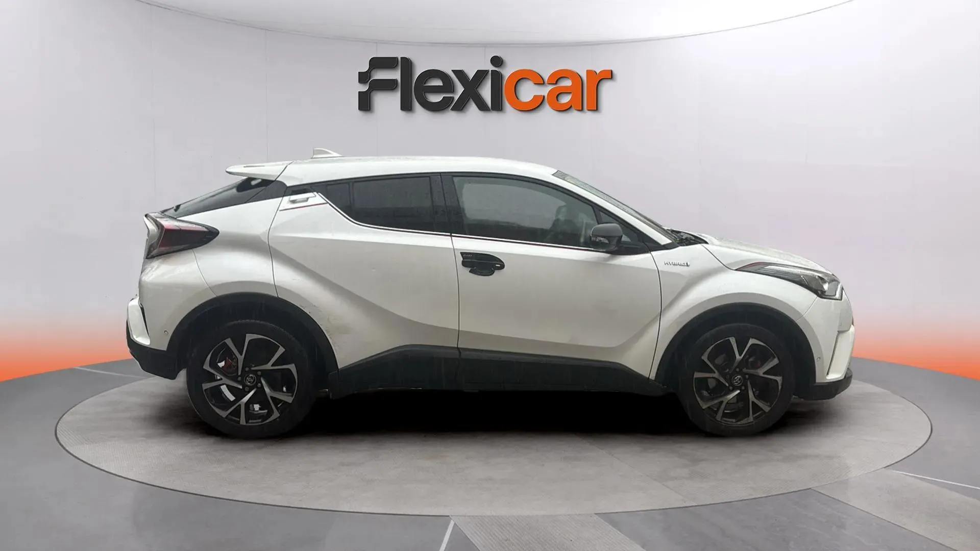 Toyota C-HR 1.8 125H Active - foto 8