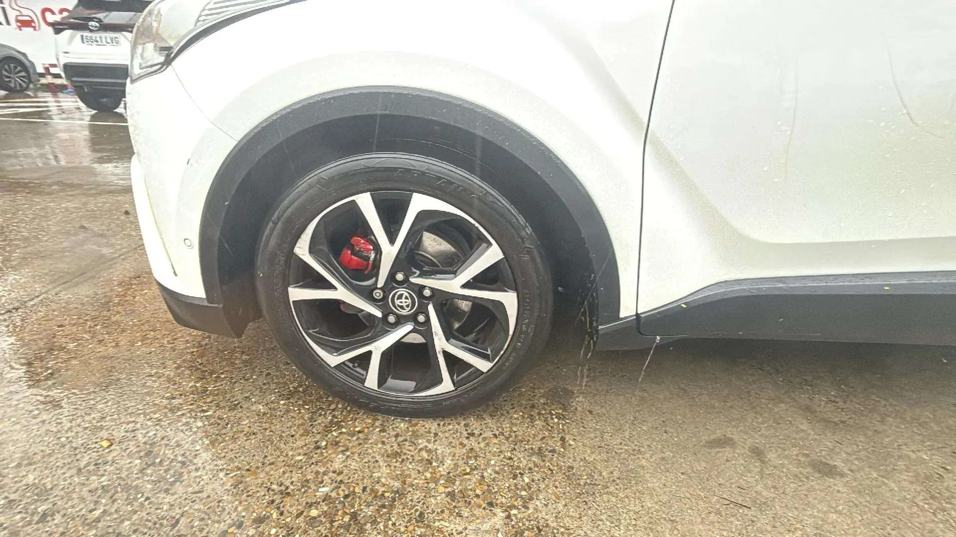 Toyota C-HR 1.8 125H Active - foto 11