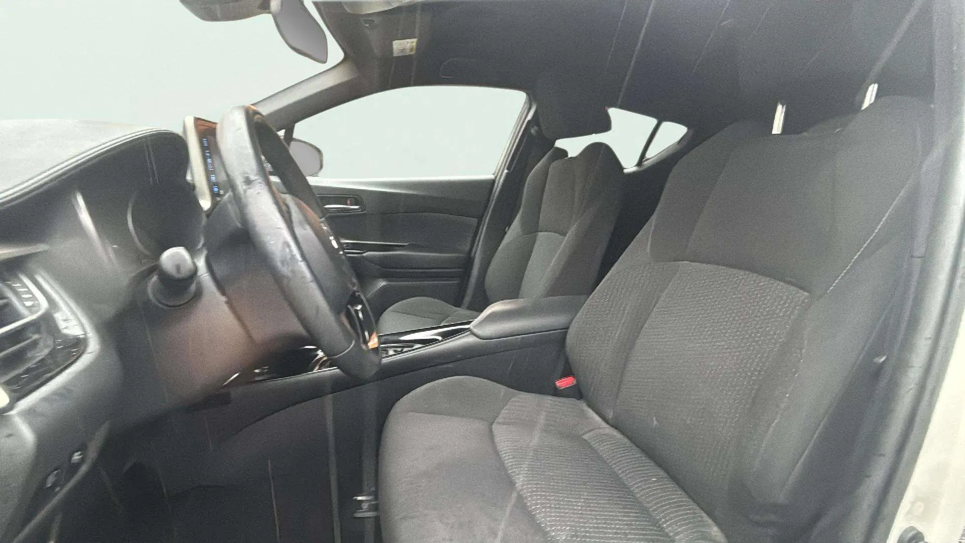 Toyota C-HR 1.8 125H Active - foto 18