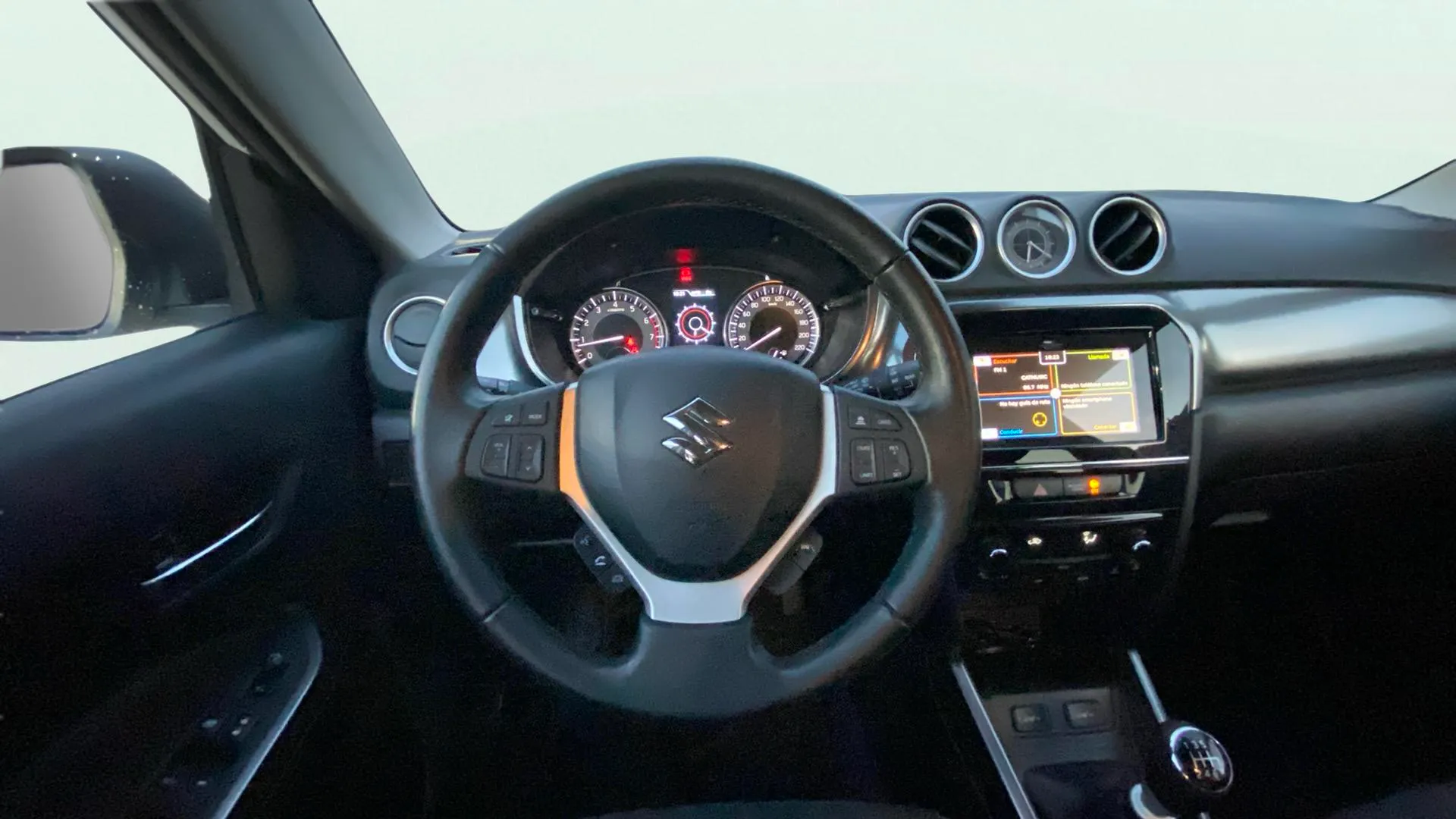 Suzuki Vitara 1.4 T GLE - foto 11