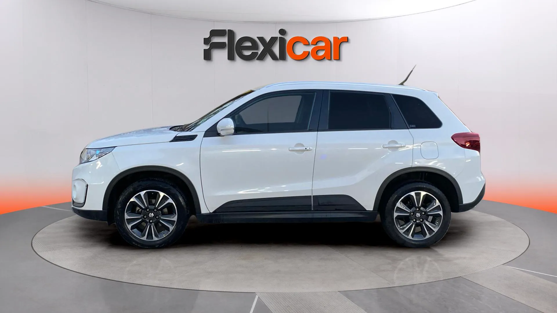 Suzuki Vitara 1.4 T GLE - foto 4