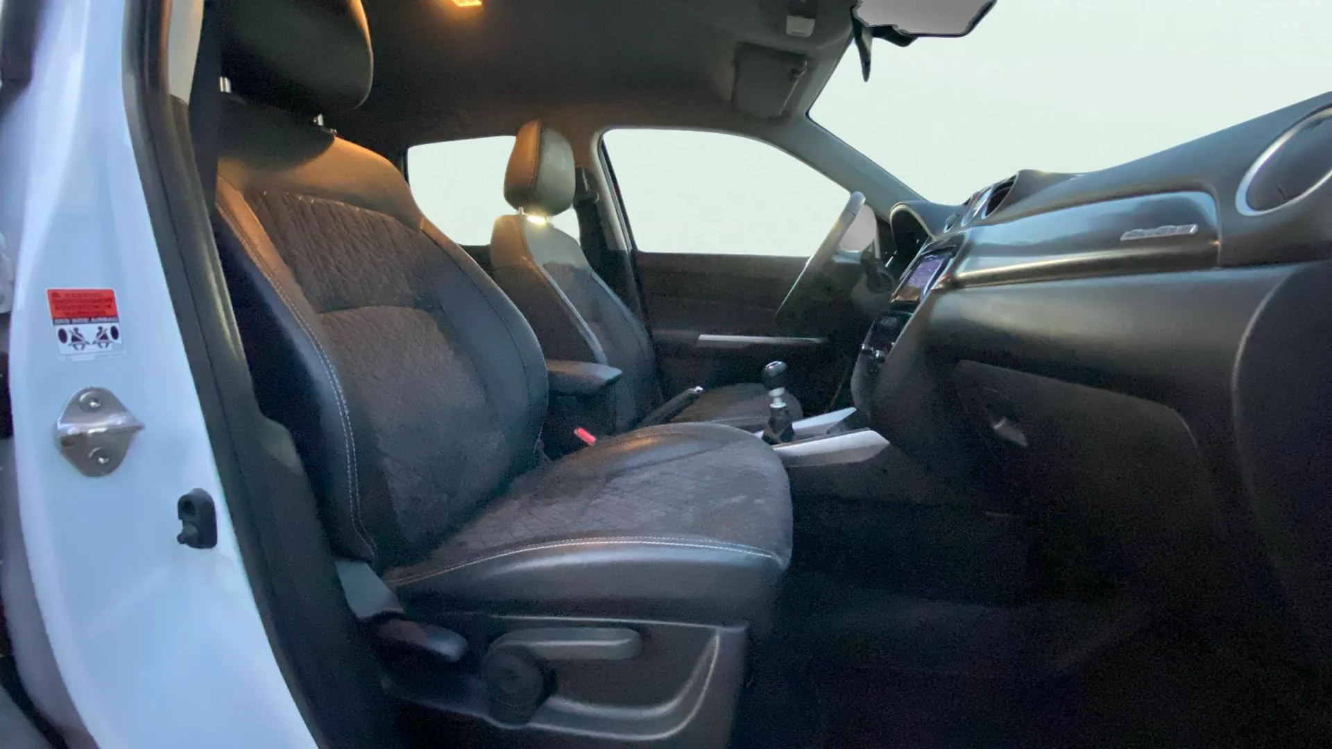Suzuki Vitara 1.4 T GLE - foto 13