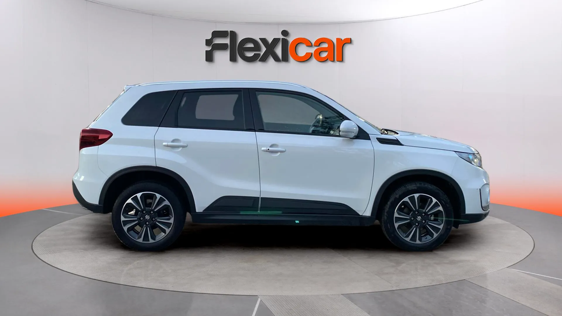 Suzuki Vitara 1.4 T GLE - foto 8