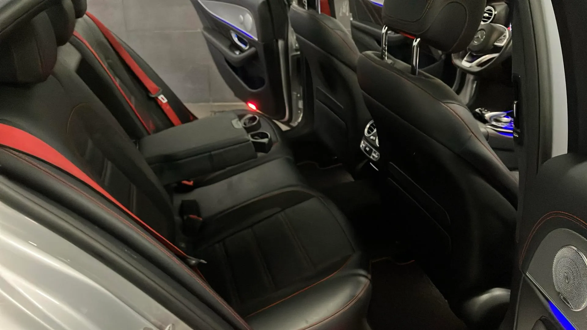 Mercedes-Benz Clase E Mercedes-AMG E 43 4MATIC - foto 25