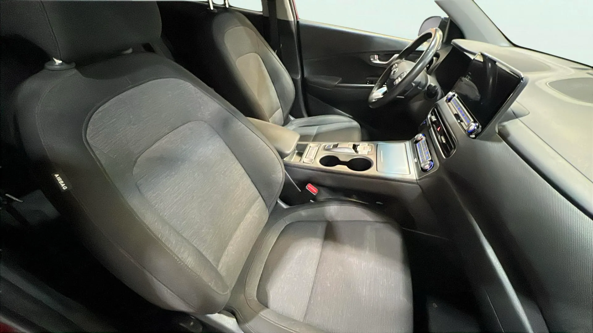 Hyundai Kona EV Maxx - foto 12