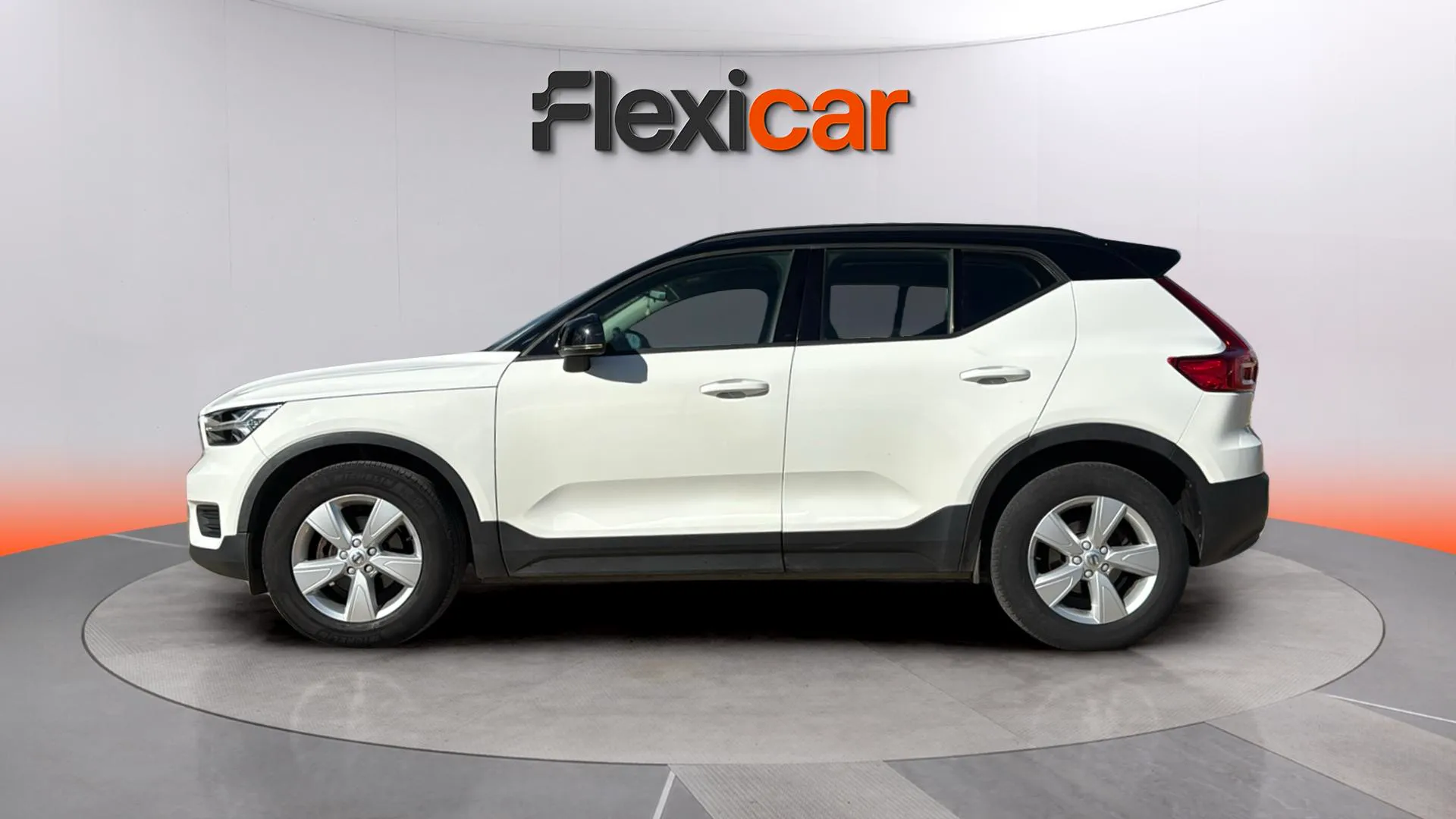 Volvo XC40 1.5 T3 Momentum - foto 4