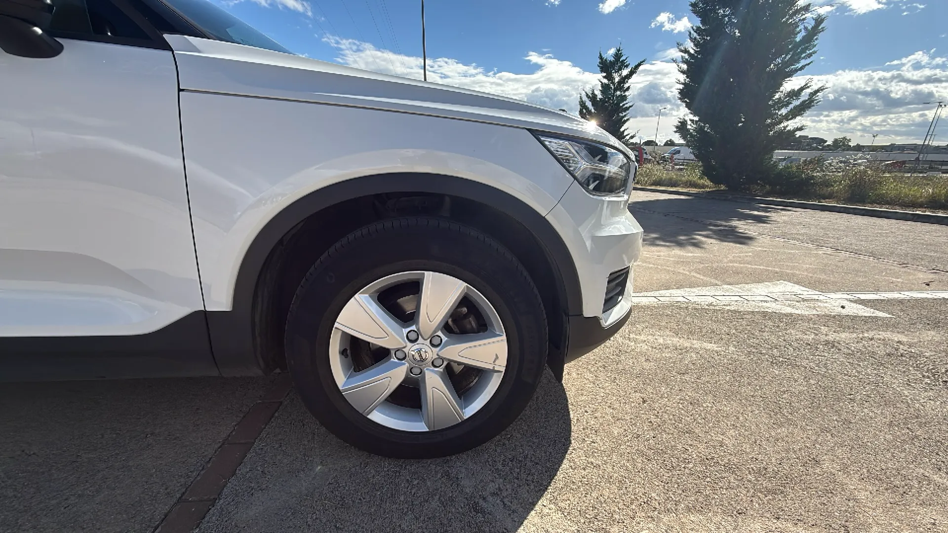 Volvo XC40 1.5 T3 Momentum - foto 17