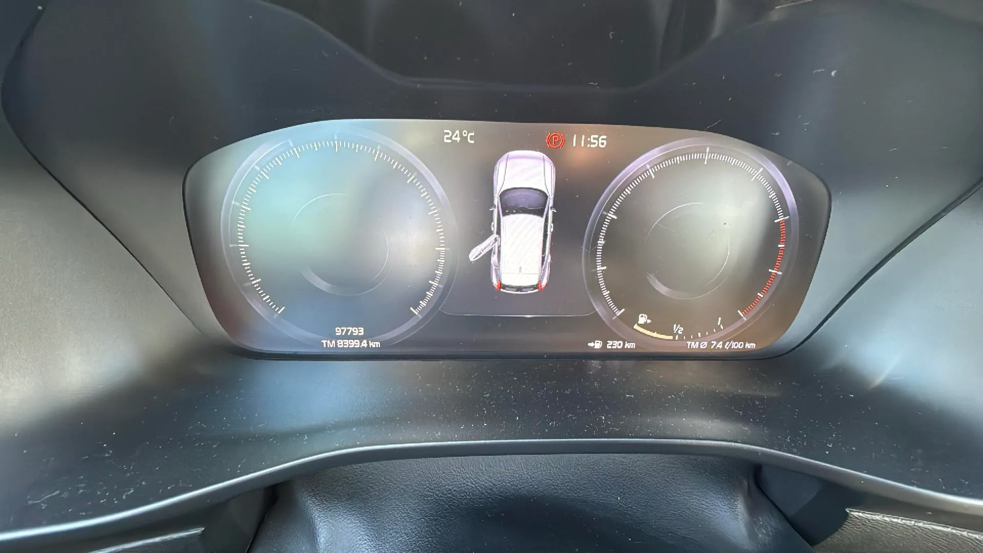 Volvo XC40 1.5 T3 Momentum - foto 11