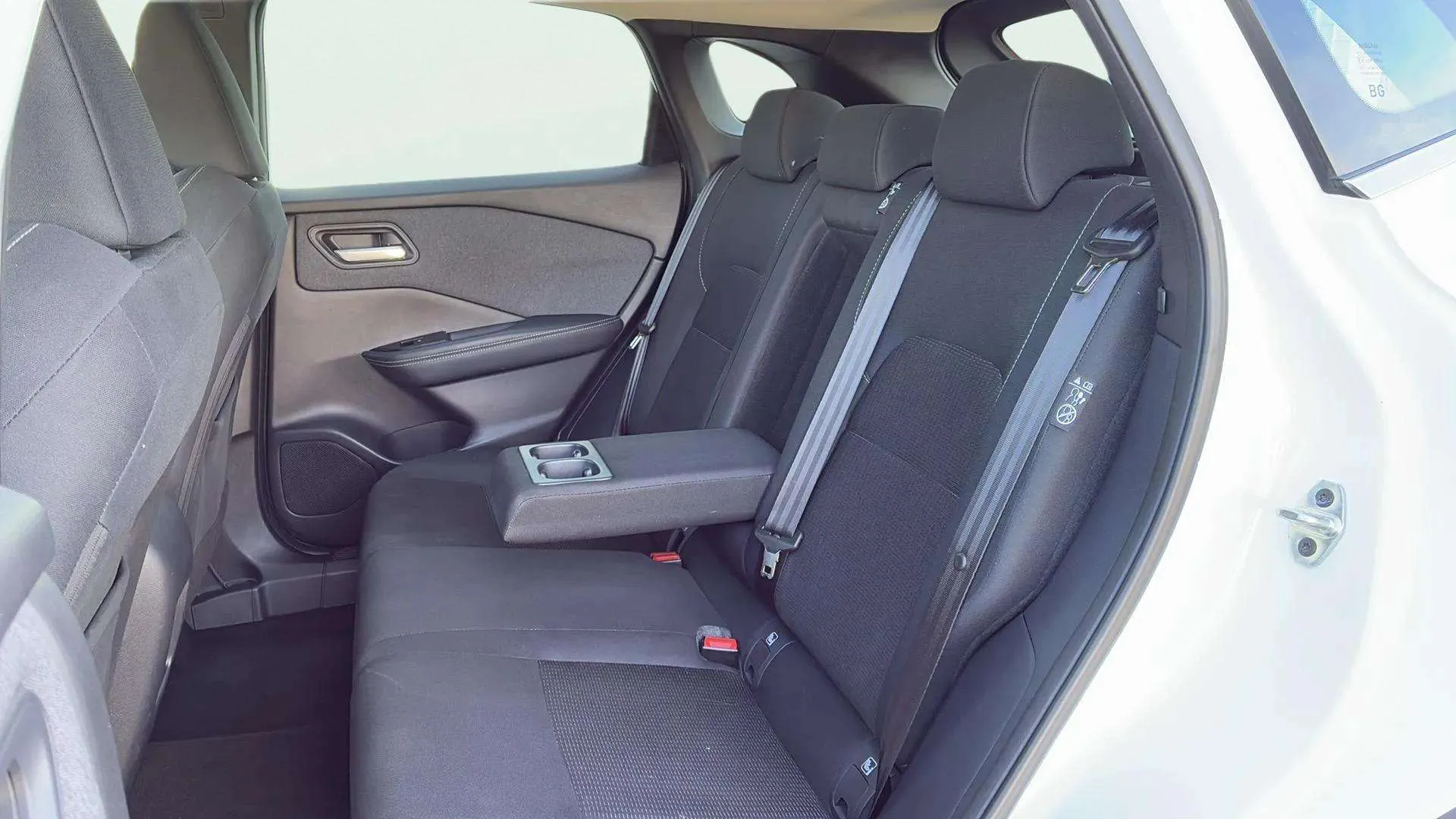 Nissan Qashqai DIG-T mHEV 4x2 Acenta - foto 25