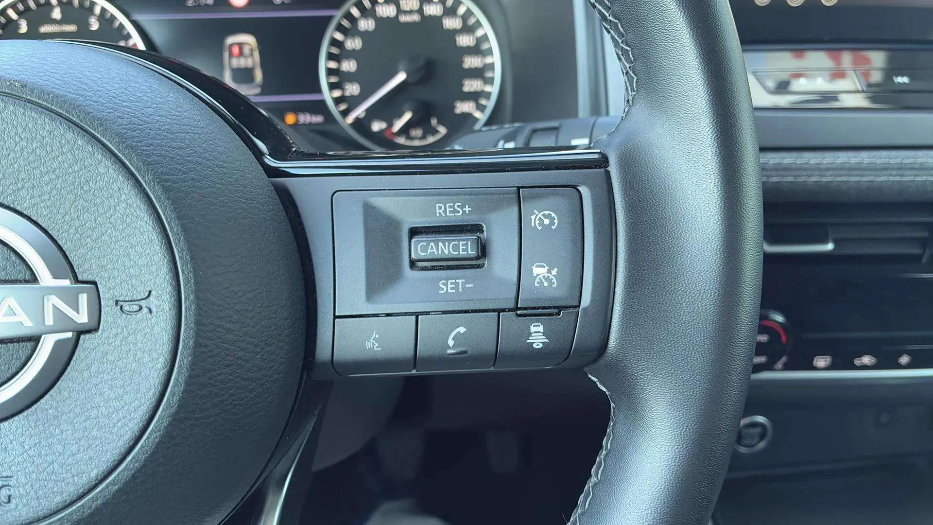 Nissan Qashqai DIG-T mHEV 4x2 Acenta - foto 16