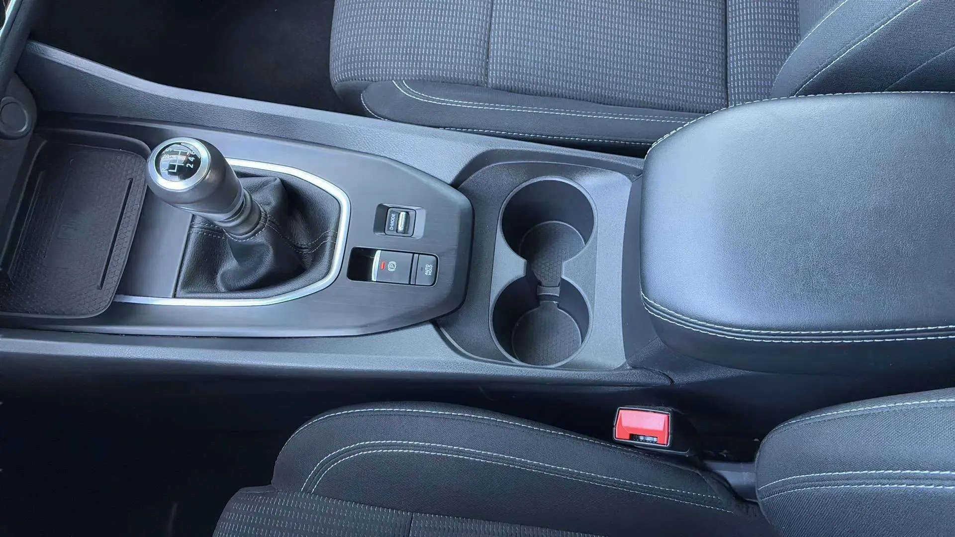 Nissan Qashqai DIG-T mHEV 4x2 Acenta - foto 17