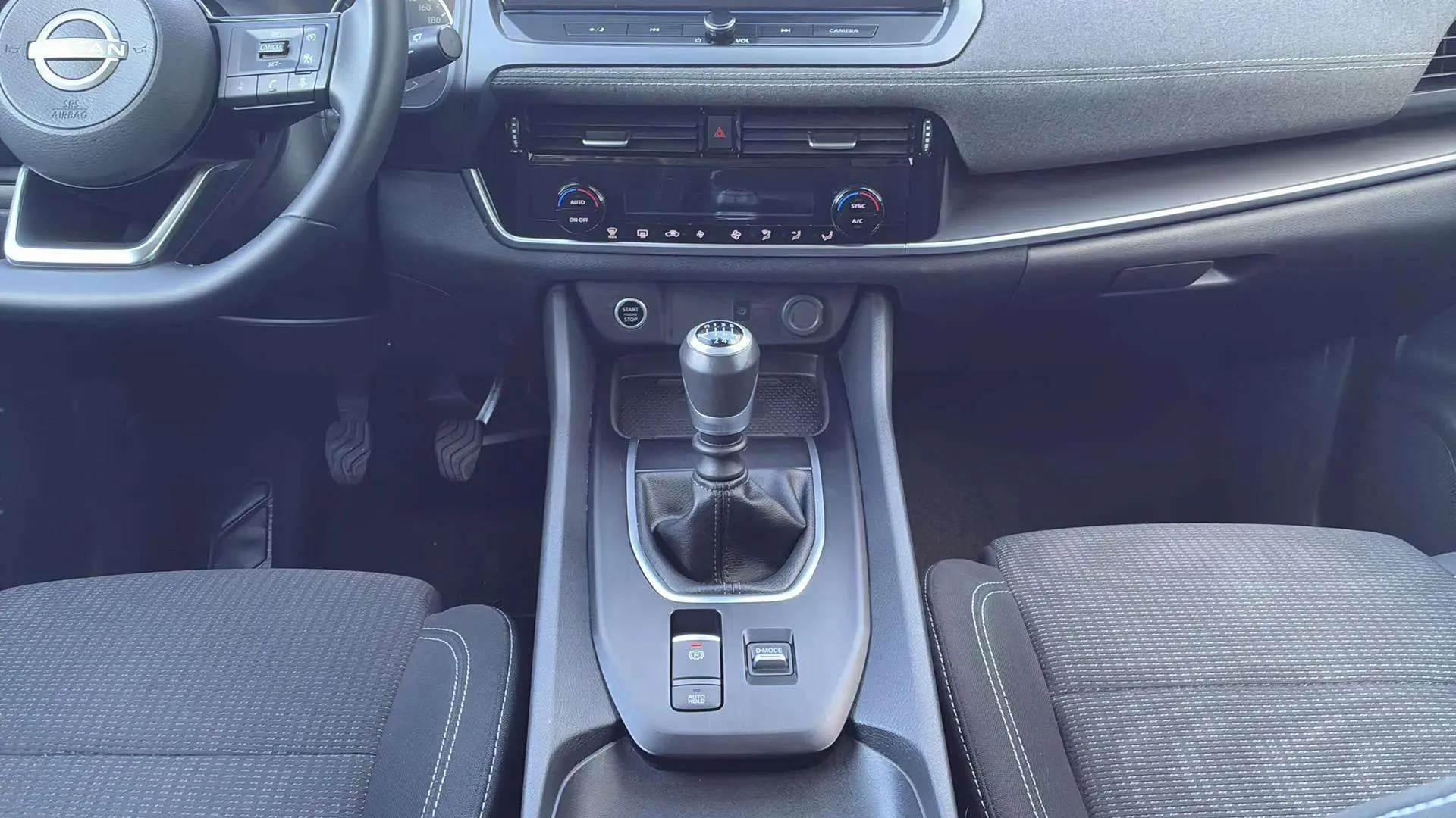 Nissan Qashqai DIG-T mHEV 4x2 Acenta - foto 11