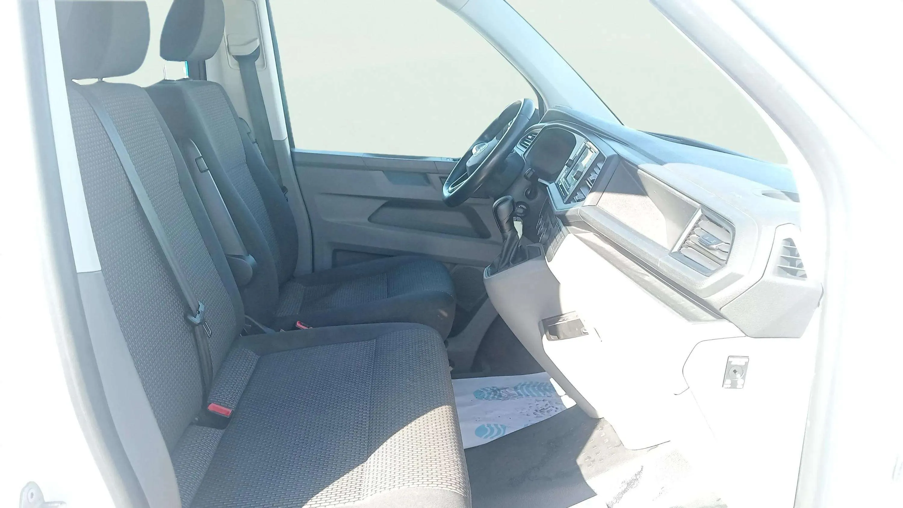 Volkswagen Caravelle Origin Corta 2.0 TDI BMT DSG - foto 18