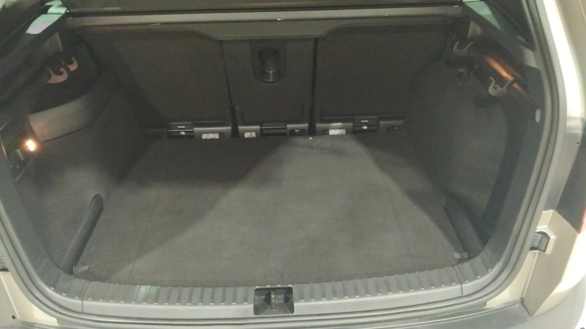 Škoda Karoq 1.0 TSI Ambition - foto 9