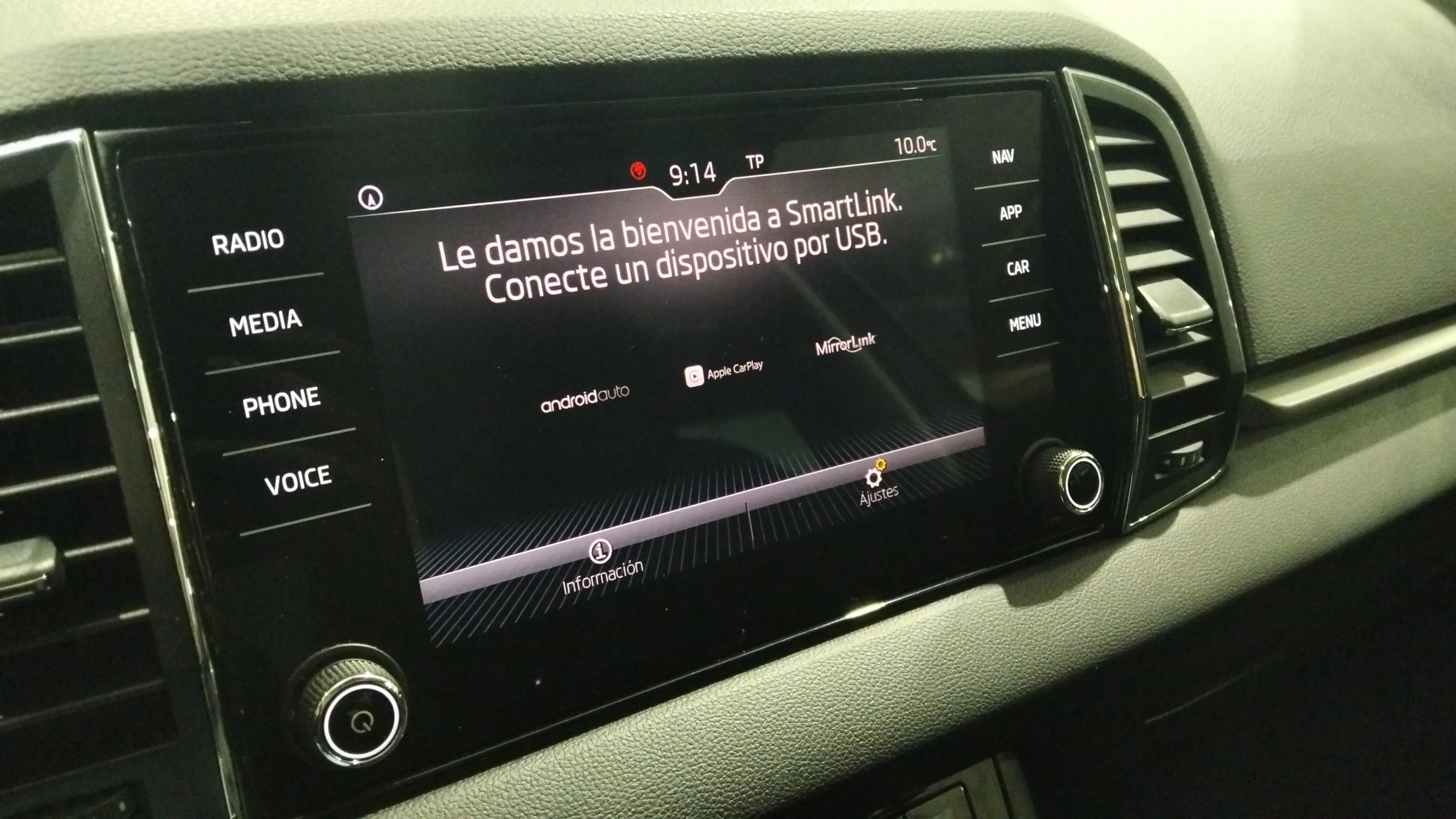 Škoda Karoq 1.0 TSI Ambition - foto 22