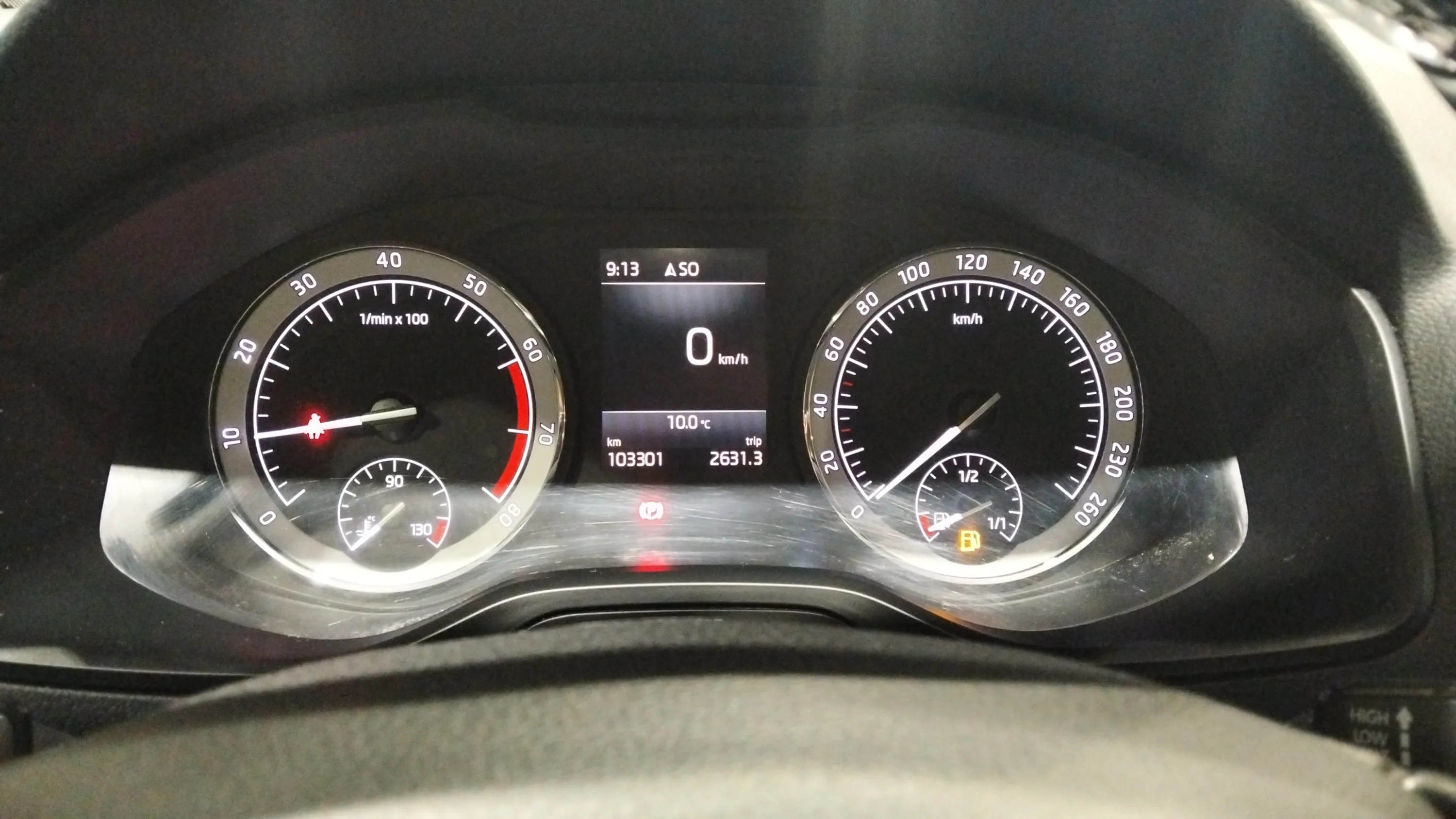 Škoda Karoq 1.0 TSI Ambition - foto 19