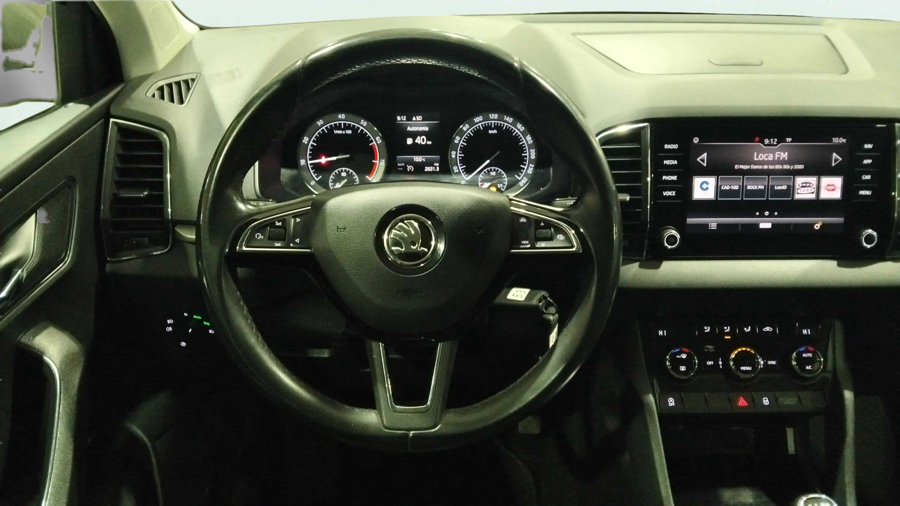 Škoda Karoq 1.0 TSI Ambition - foto 28