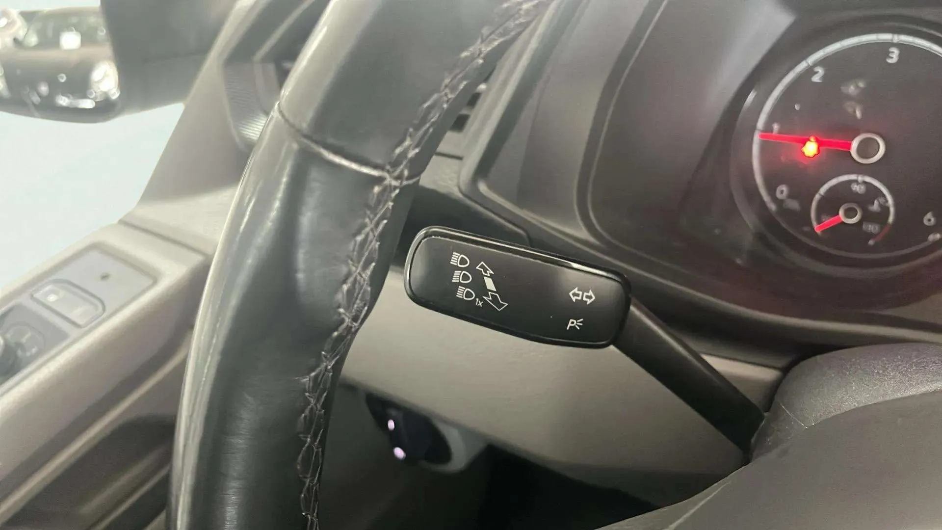 Volkswagen Caravelle Origin Corta 2.0 TDI BMT DSG - foto 13