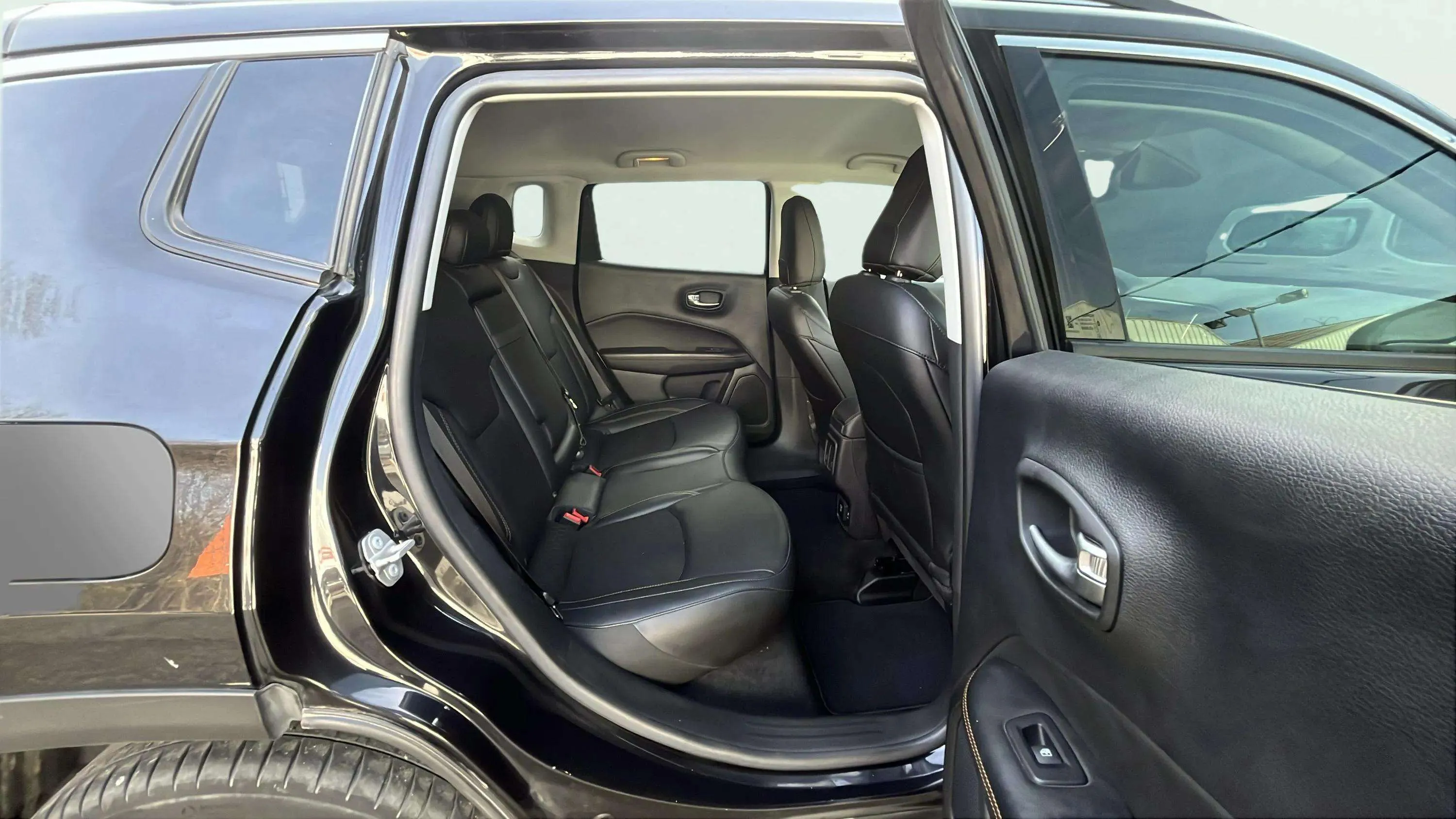 Jeep Compass 1.3 Gse S Ddct 4x2 - foto 15