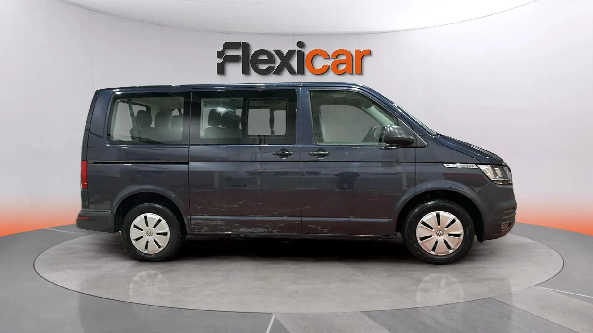 Volkswagen Caravelle Origin Corta 2.0 TDI BMT DSG - foto 2