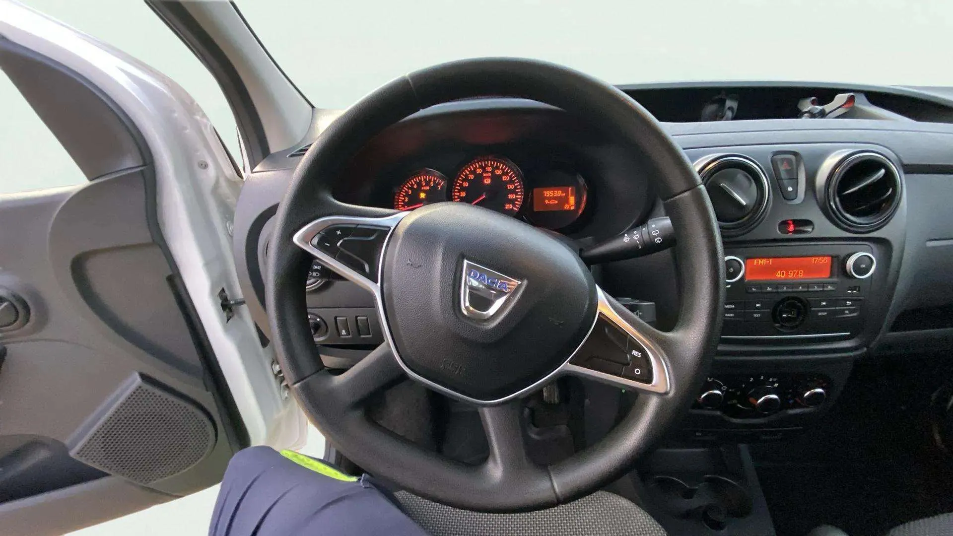 Dacia Dokker Essential Blue dCi - foto 12