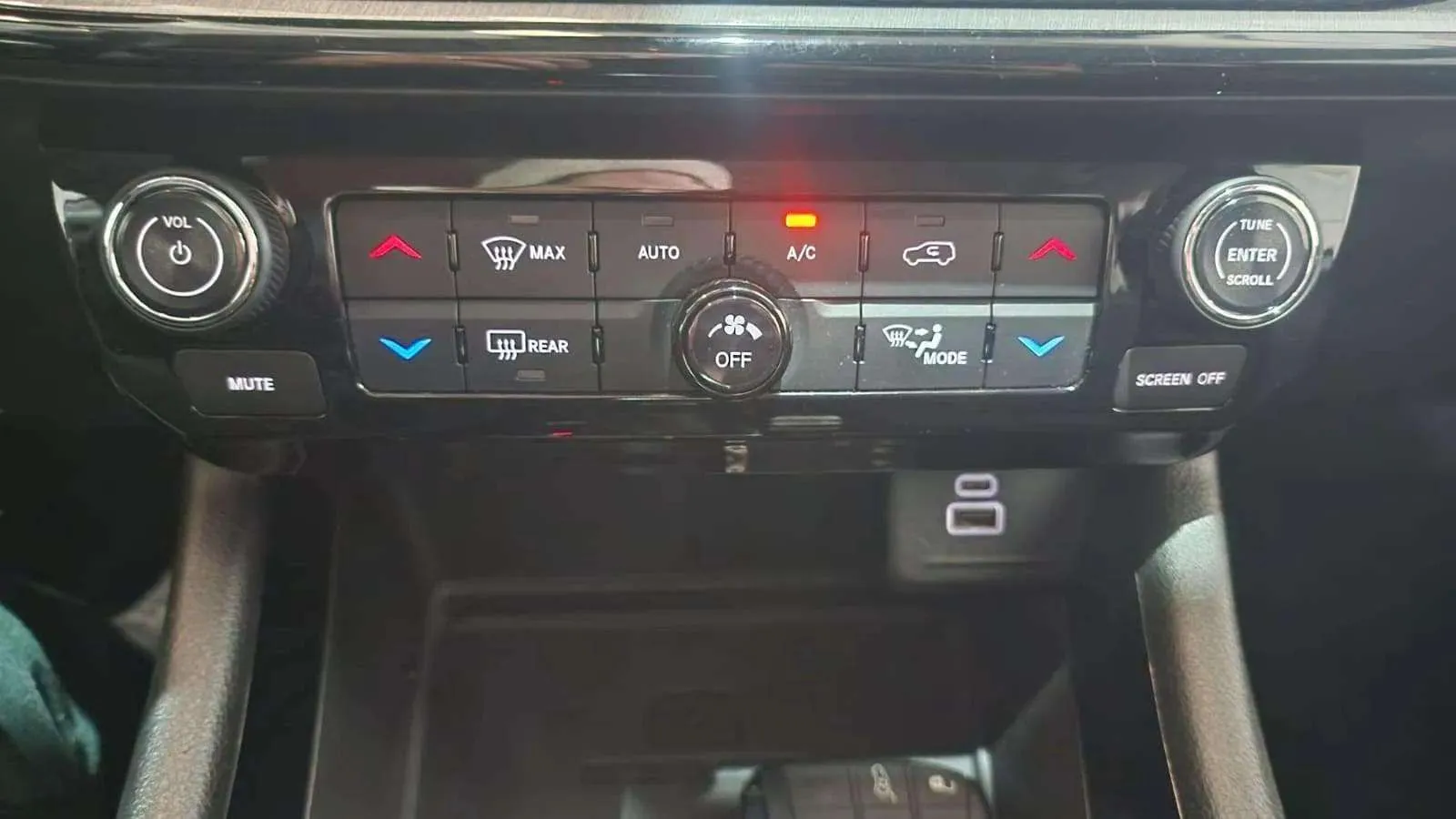 Jeep Compass 1.3 PHEV Trailhawk AWD - foto 17