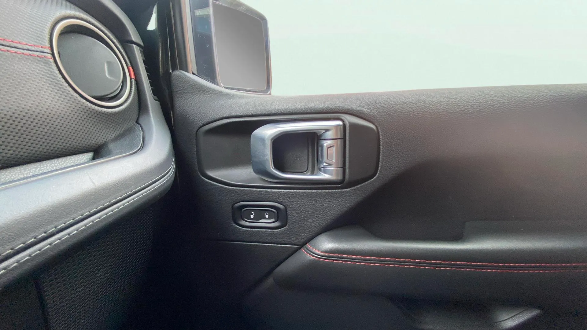 Jeep Wrangler Rubicon 2.0T GME 8ATX E6D - foto 15