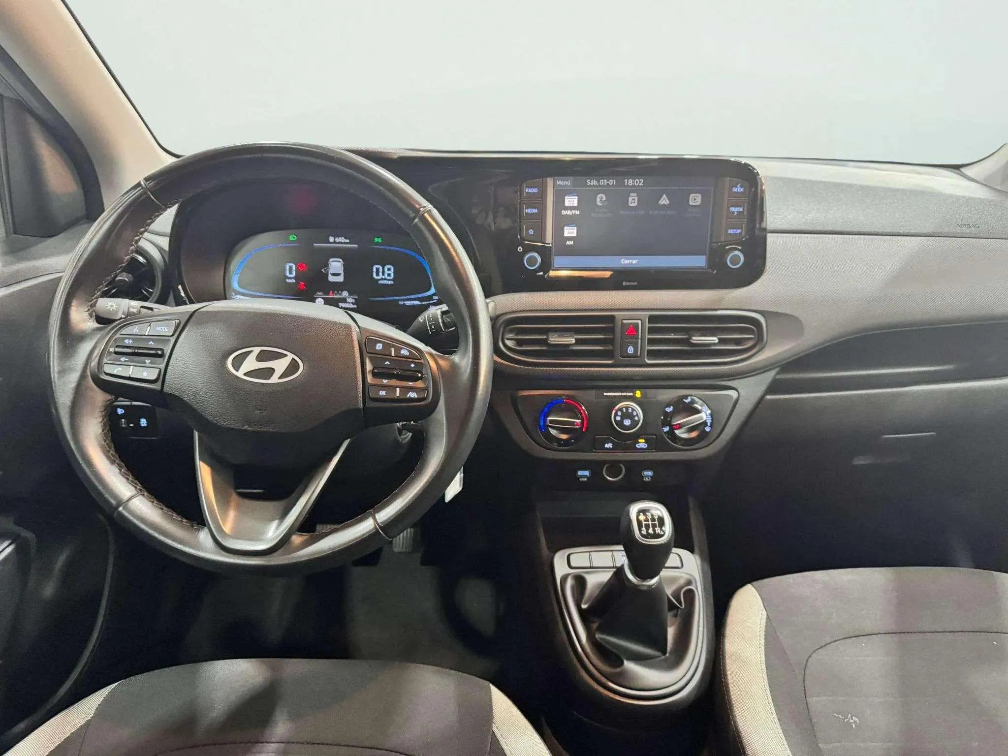 Hyundai i10 1.0 Klass - foto 23