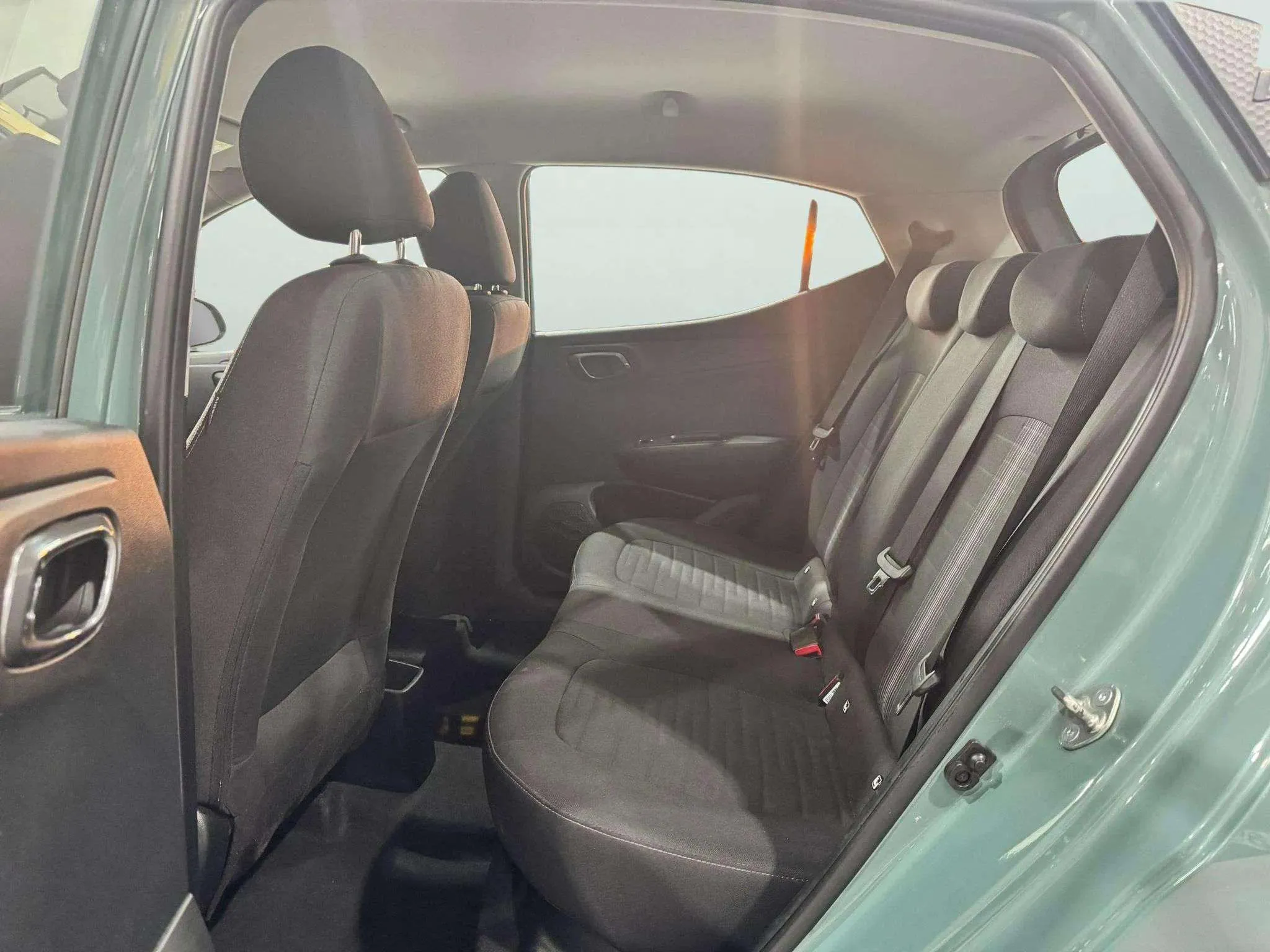 Hyundai i10 1.0 Klass - foto 27