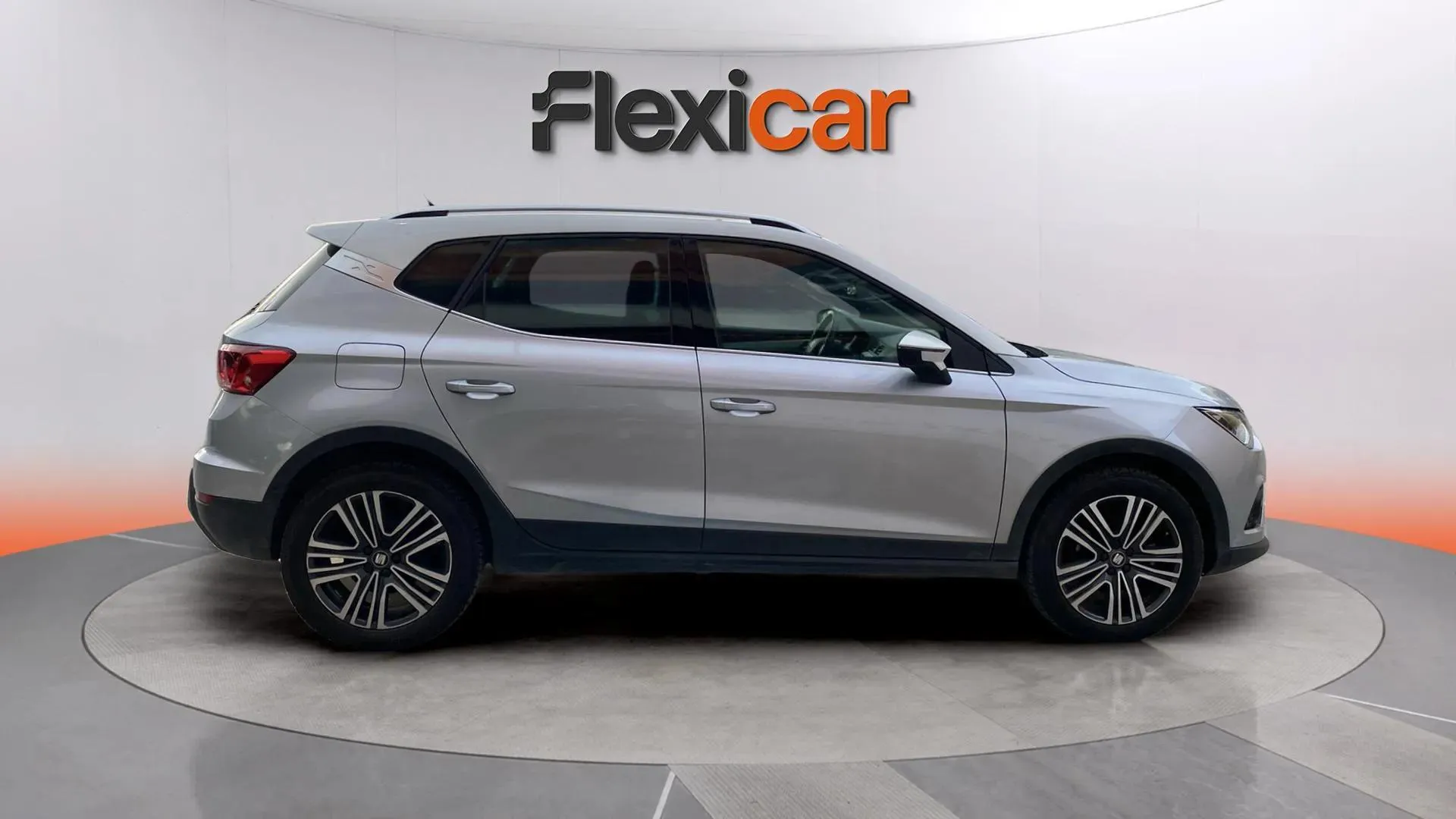 SEAT Arona 1.6 TDI DSG Xcellence Ecomot - foto 5