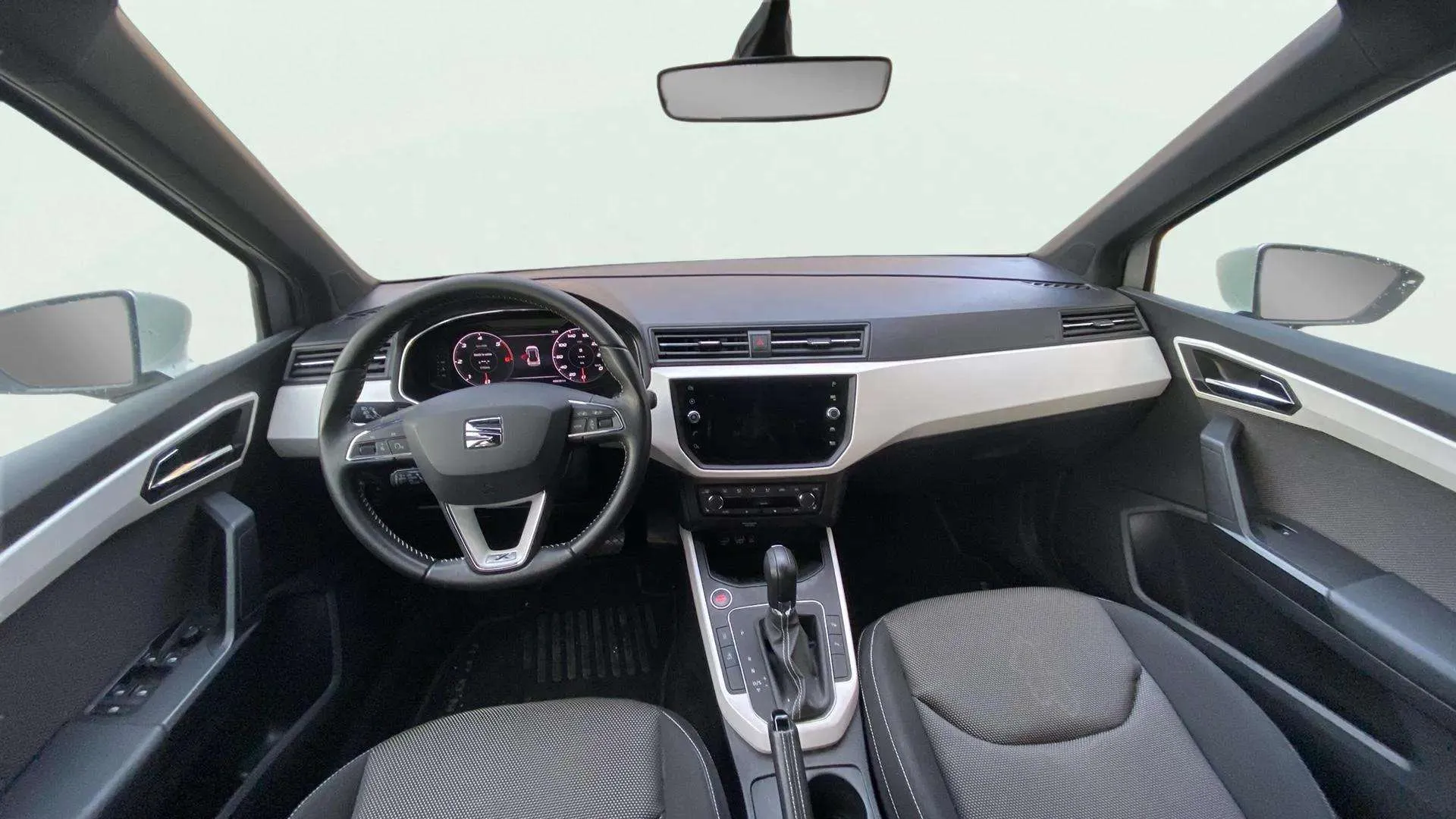 SEAT Arona 1.6 TDI DSG Xcellence Ecomot - foto 9