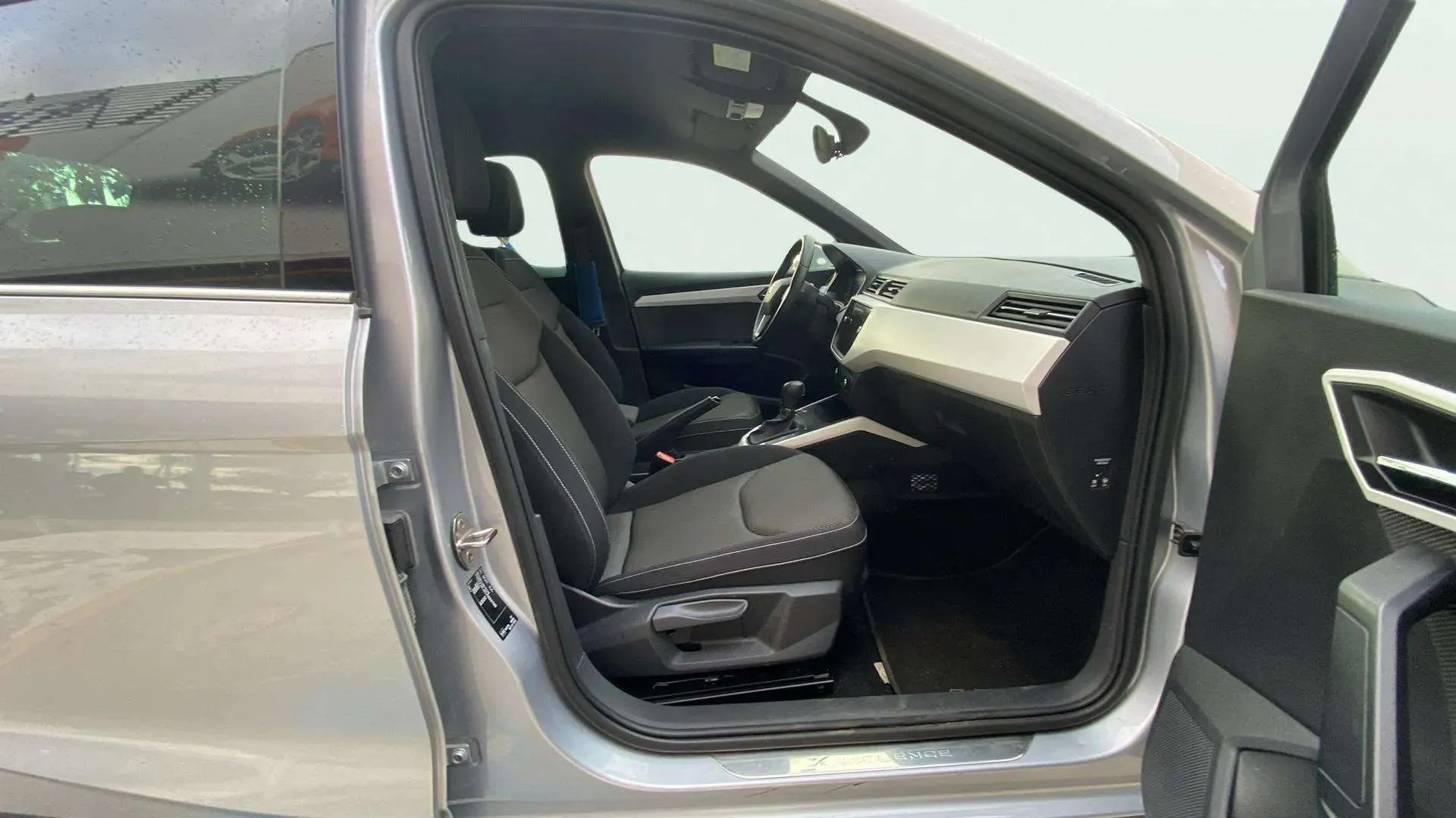 SEAT Arona 1.6 TDI DSG Xcellence Ecomot - foto 14
