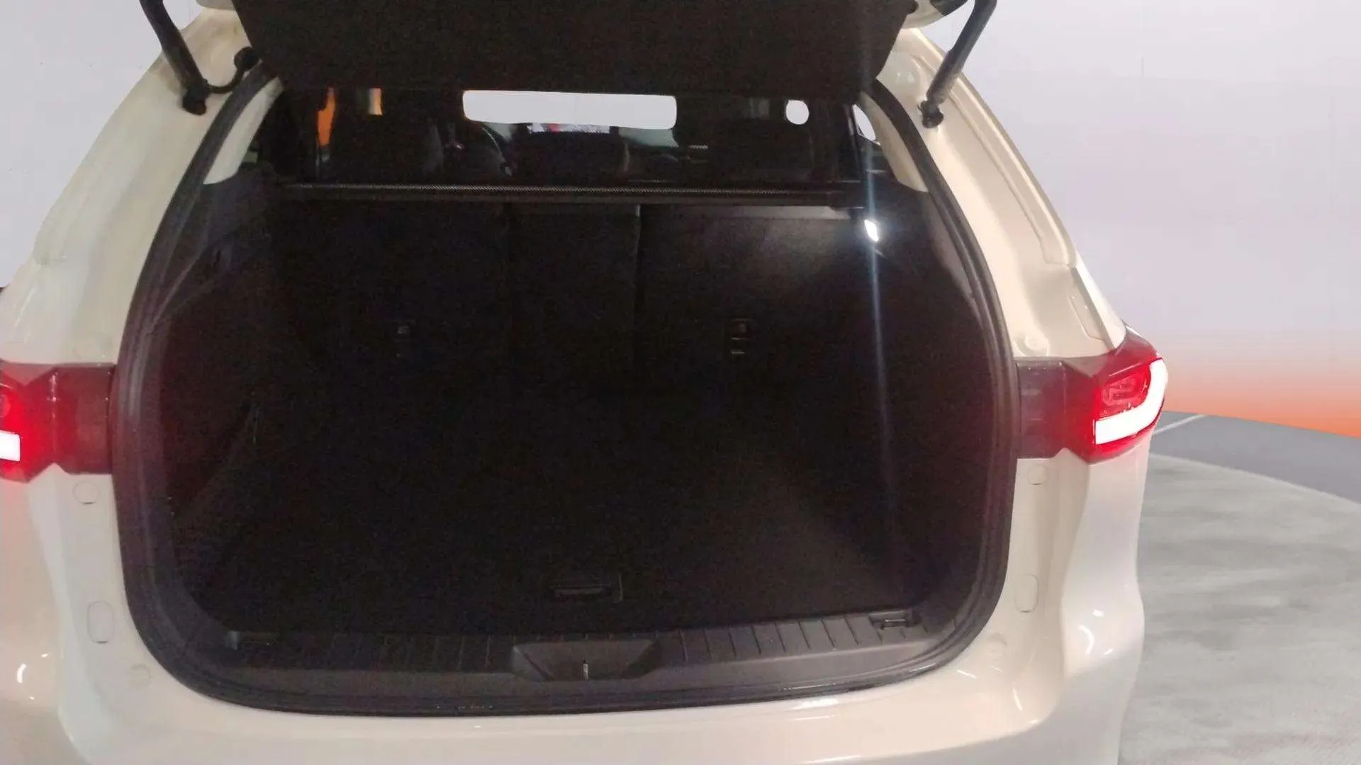 Mazda CX-60 e-Skyac D MHEV 4WD Homura - foto 15