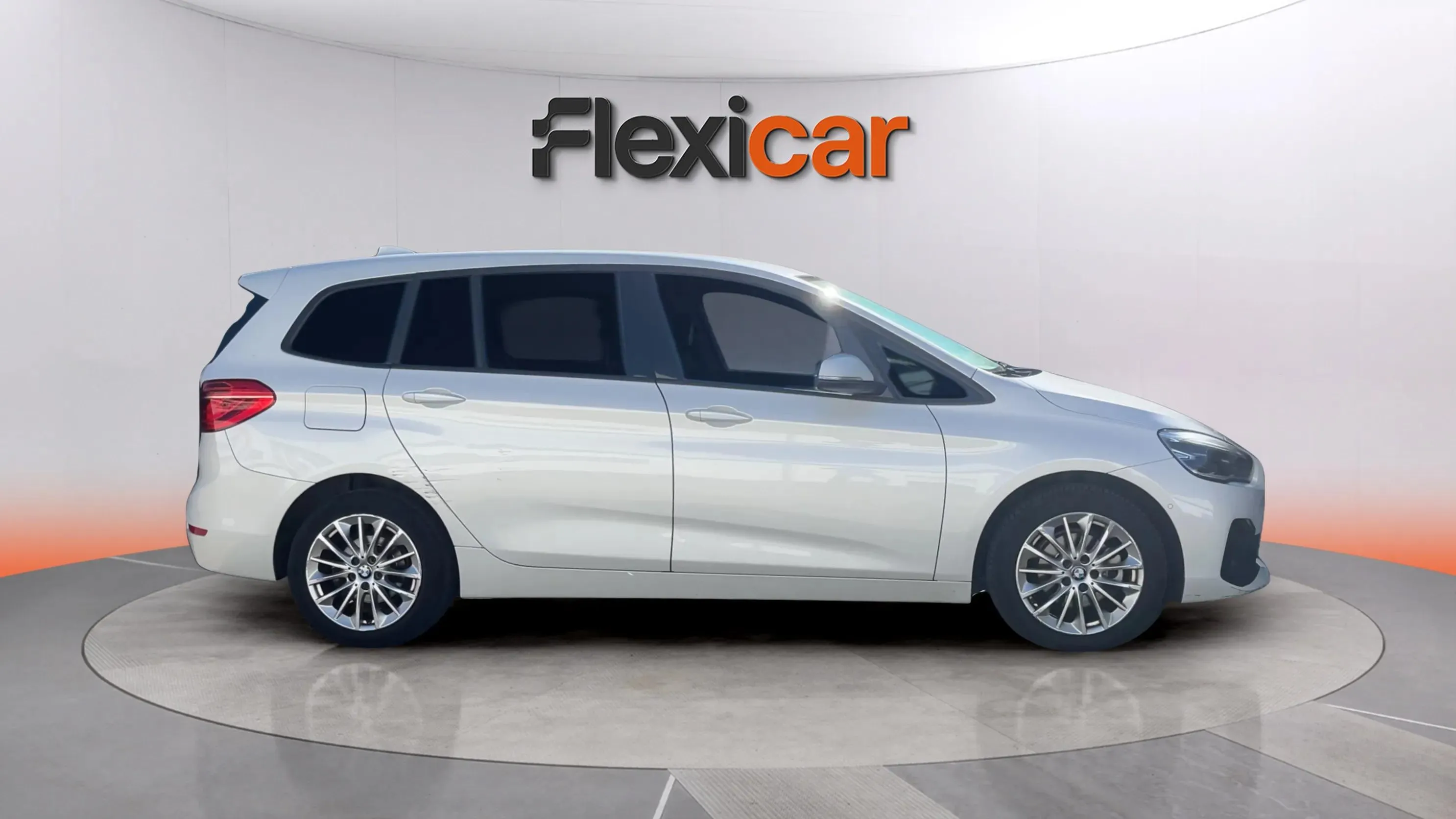 BMW Serie 2 Gran Tourer 216i - foto 7