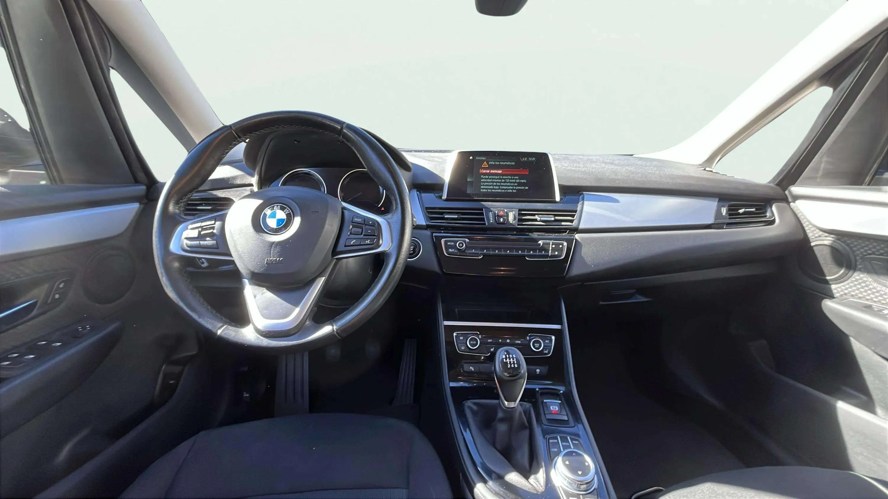 BMW Serie 2 Gran Tourer 216i - foto 9
