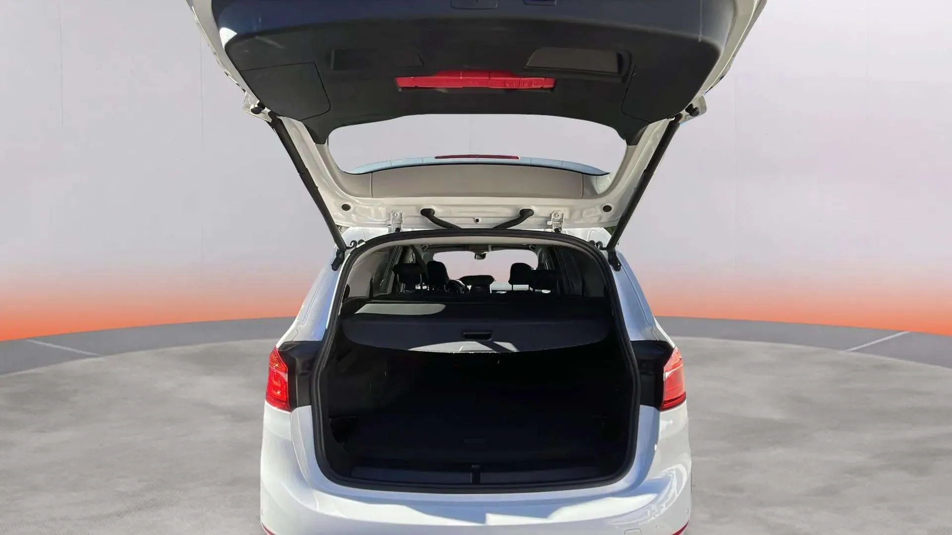 BMW Serie 2 Gran Tourer 216i - foto 8