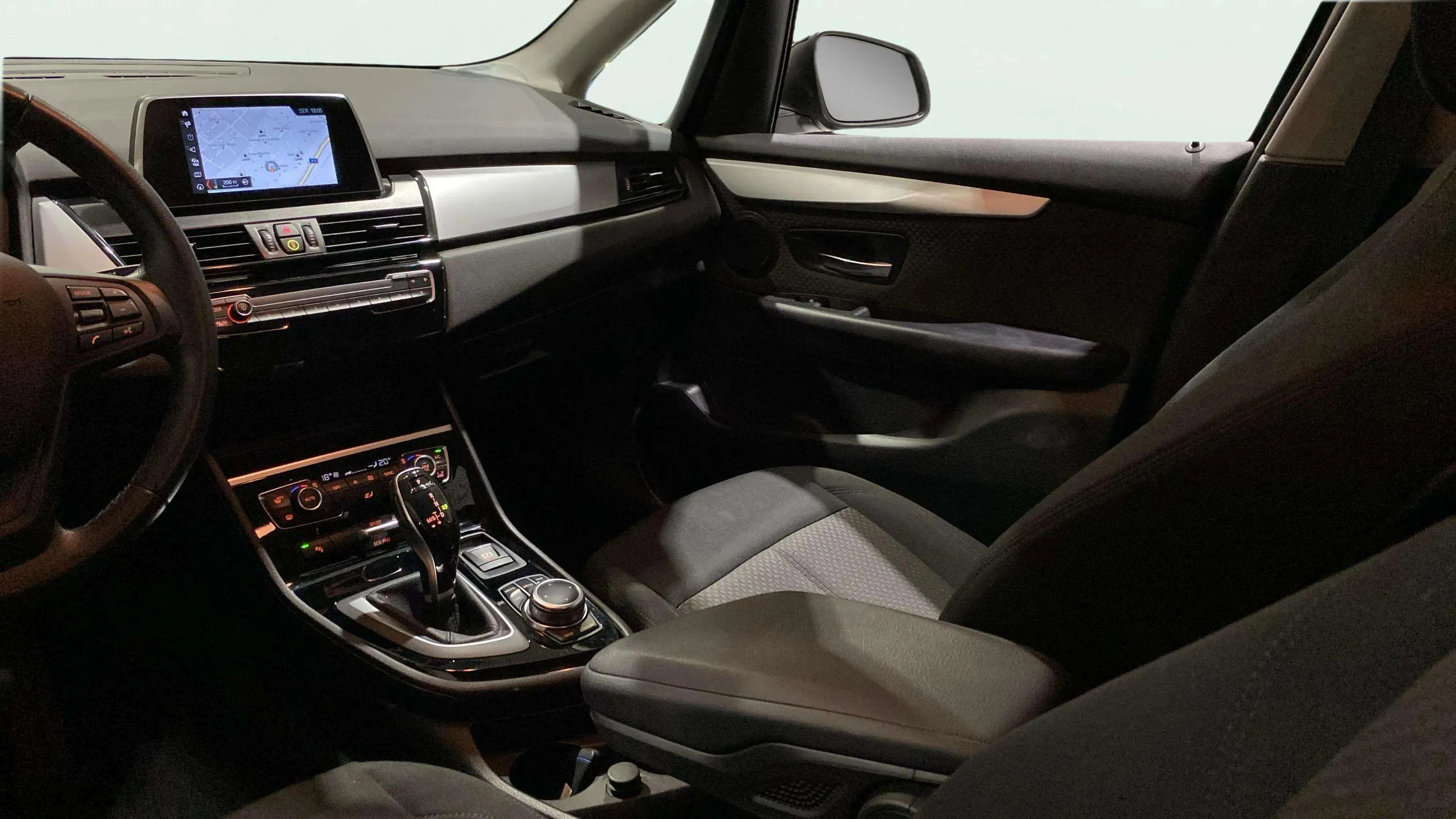 BMW Serie 2 Active Tourer 218d - foto 31