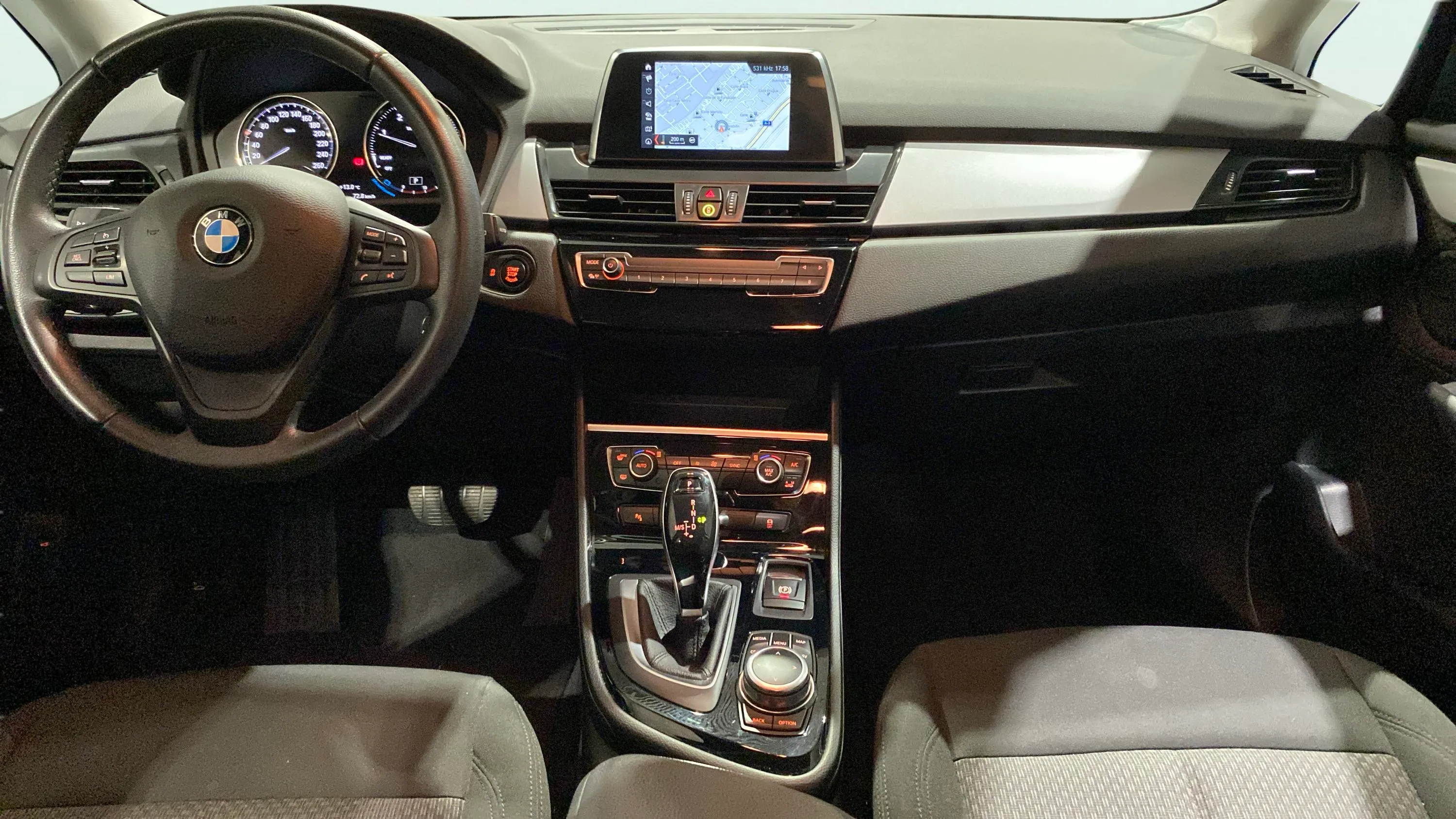 BMW Serie 2 Active Tourer 218d - foto 23