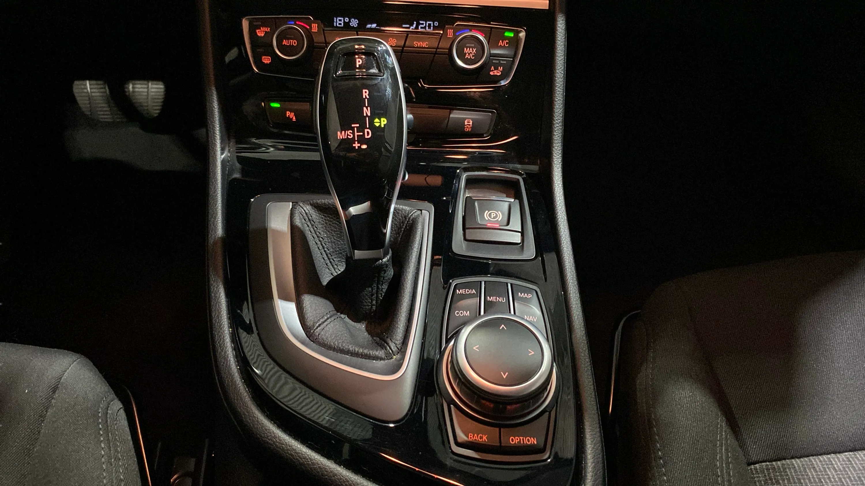 BMW Serie 2 Active Tourer 218d - foto 28