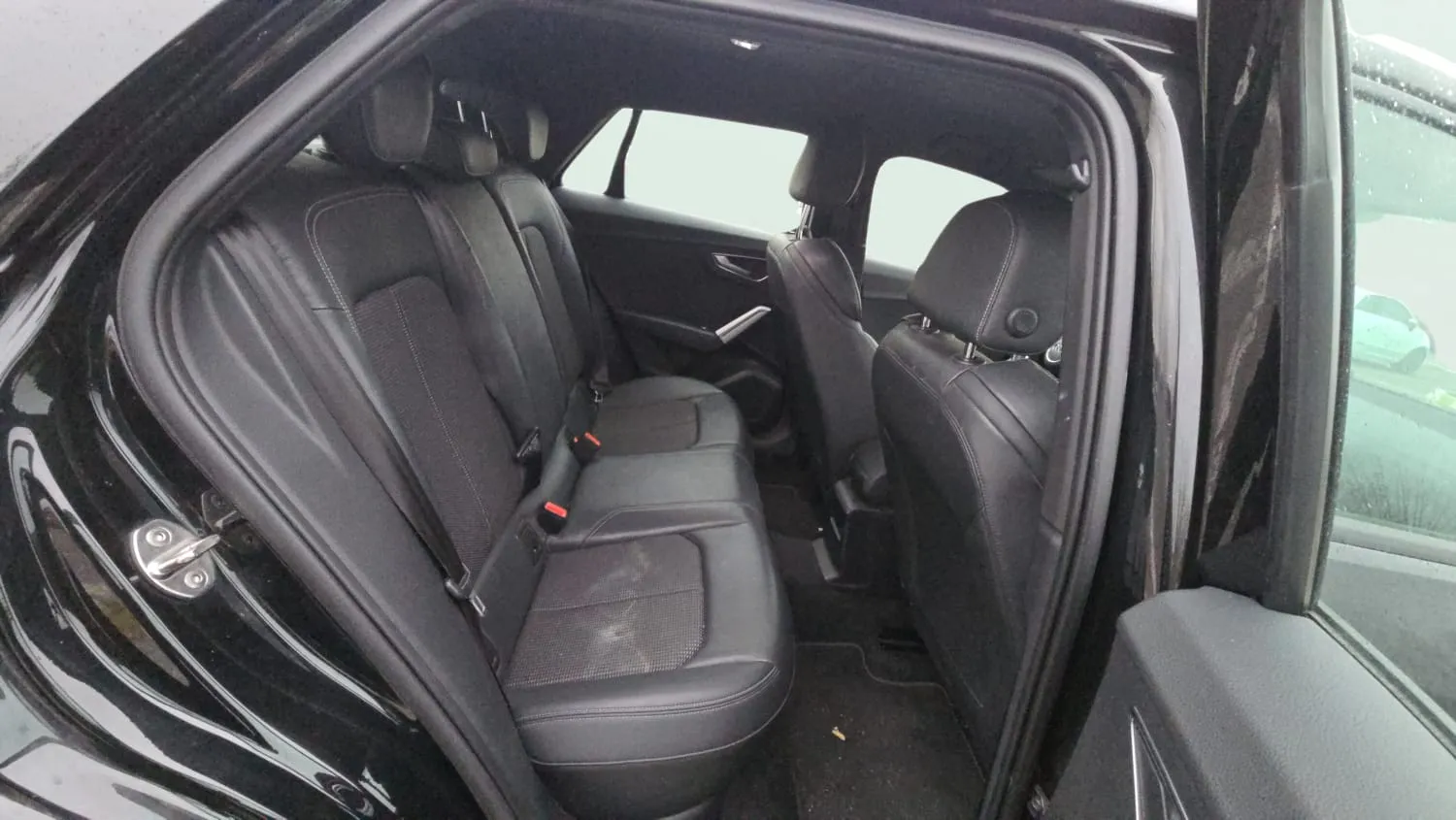 Audi Q2 Adrenalin 30 TDI S tronic - foto 21