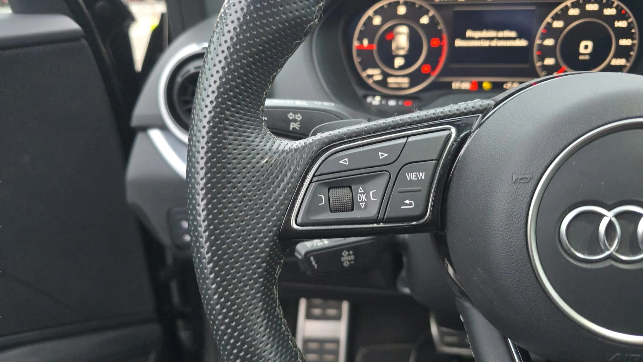 Audi Q2 Adrenalin 30 TDI S tronic - foto 14