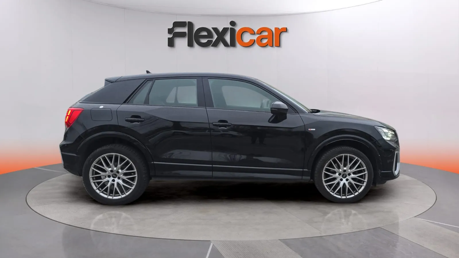 Audi Q2 Adrenalin 30 TDI S tronic - foto 6